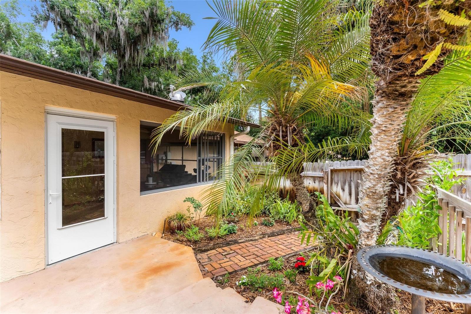 6400 SUNNYSIDE DR, LEESBURG, FL, 34748