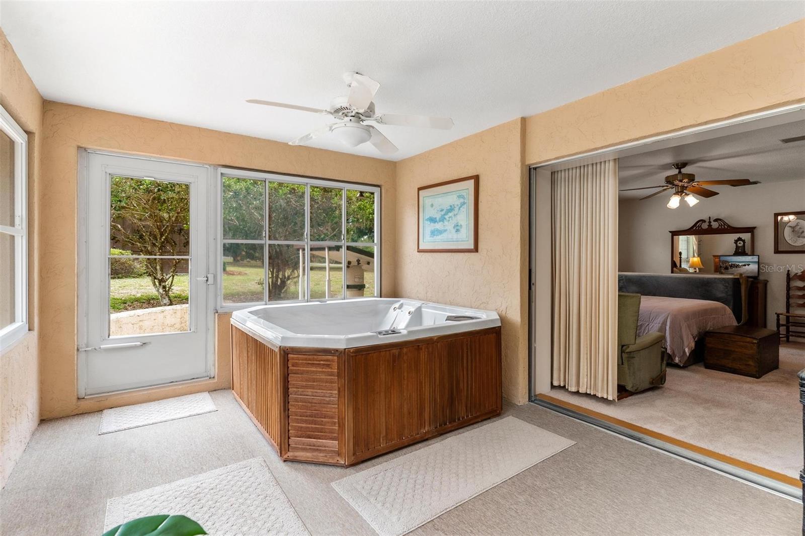 6400 SUNNYSIDE DR, LEESBURG, FL, 34748