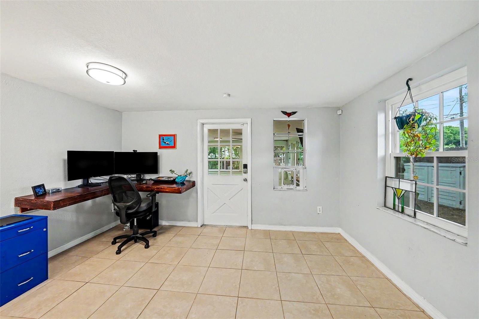 3901 13TH AVE N, ST PETERSBURG, FL, 33713