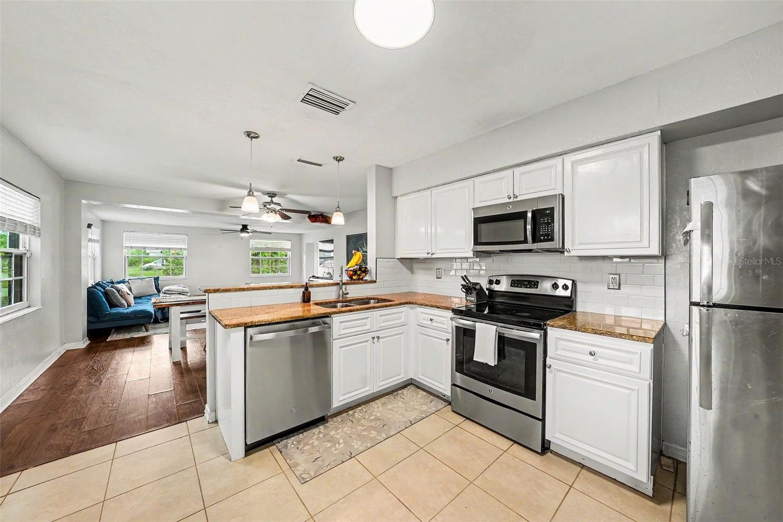 3901 13TH AVE N, ST PETERSBURG, FL, 33713