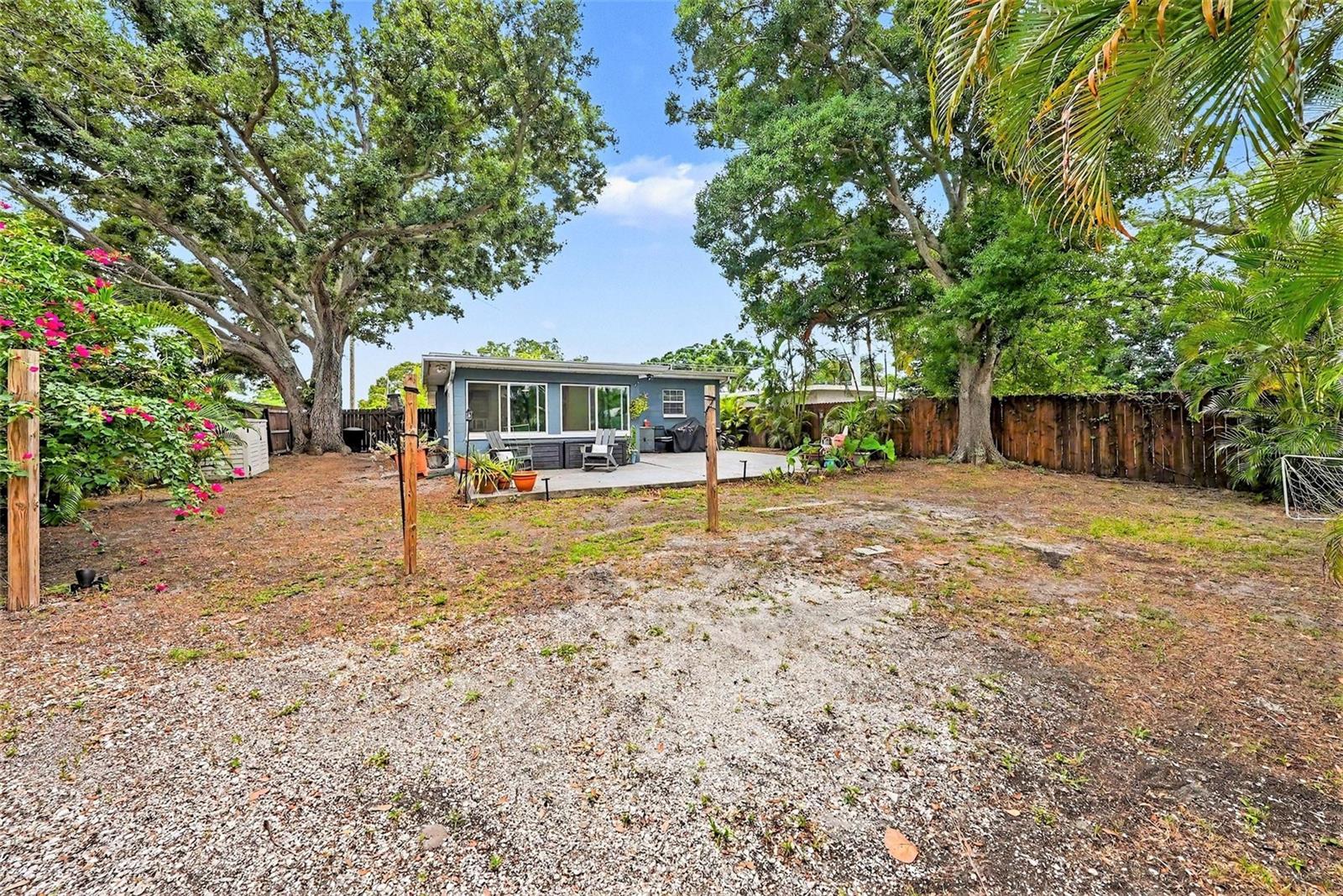 3901 13TH AVE N, ST PETERSBURG, FL, 33713