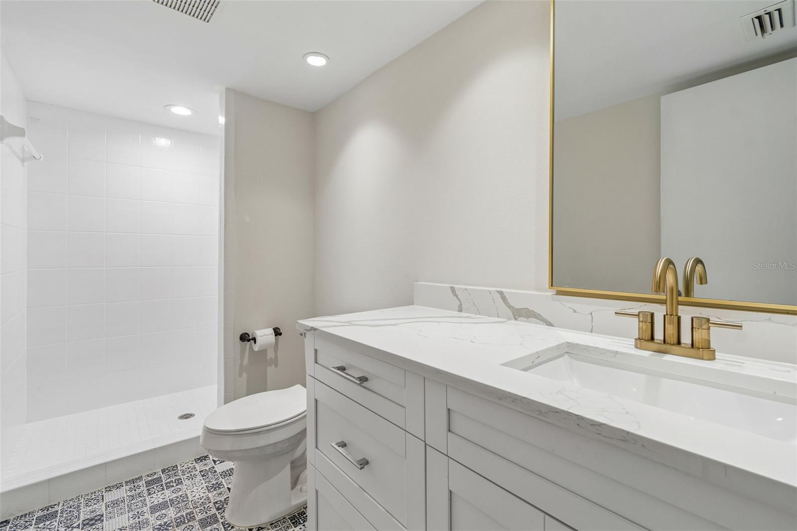 816 TARAY DE AVILA, TAMPA, FL, 33613
