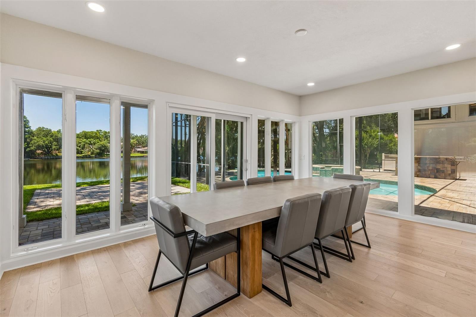 816 TARAY DE AVILA, TAMPA, FL, 33613
