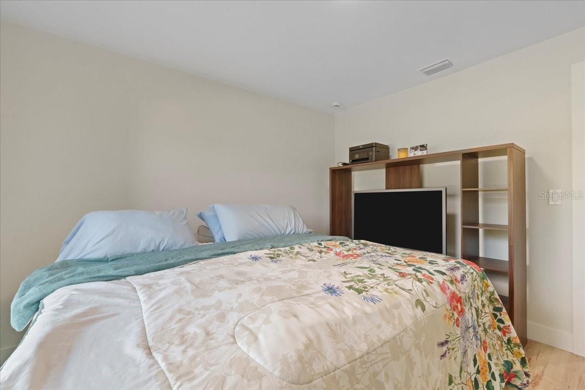 2405 VANCOUVER LN, NORTH PORT, FL, 34286