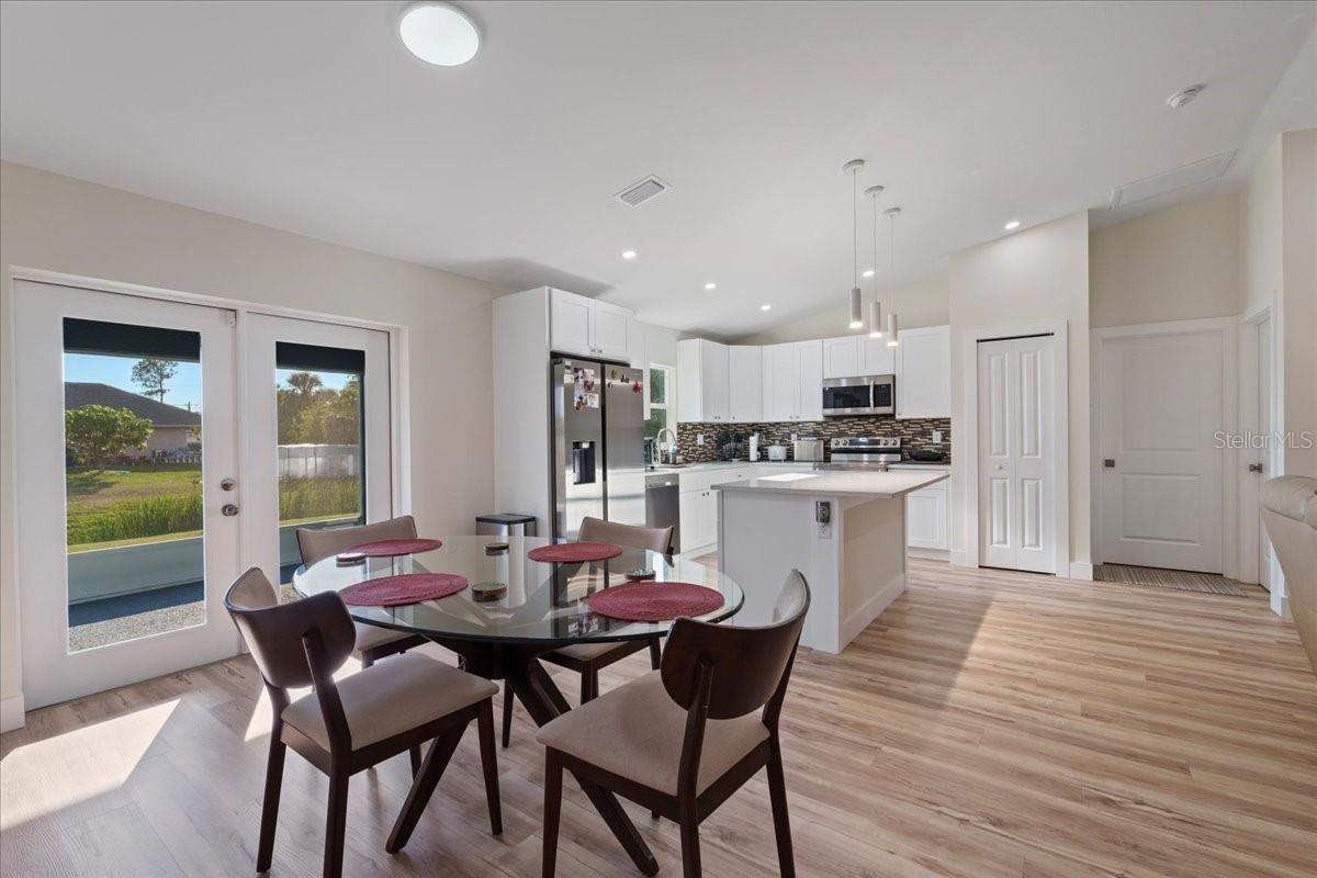 2405 VANCOUVER LN, NORTH PORT, FL, 34286