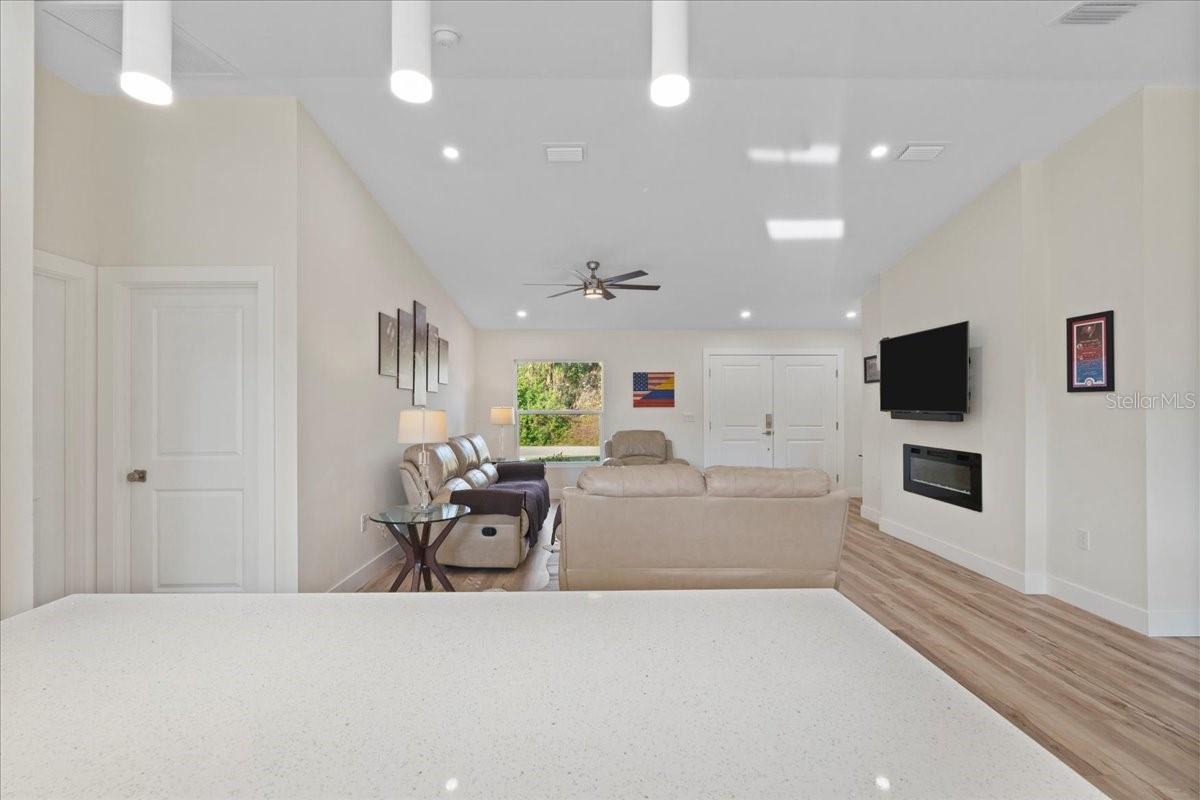 2405 VANCOUVER LN, NORTH PORT, FL, 34286