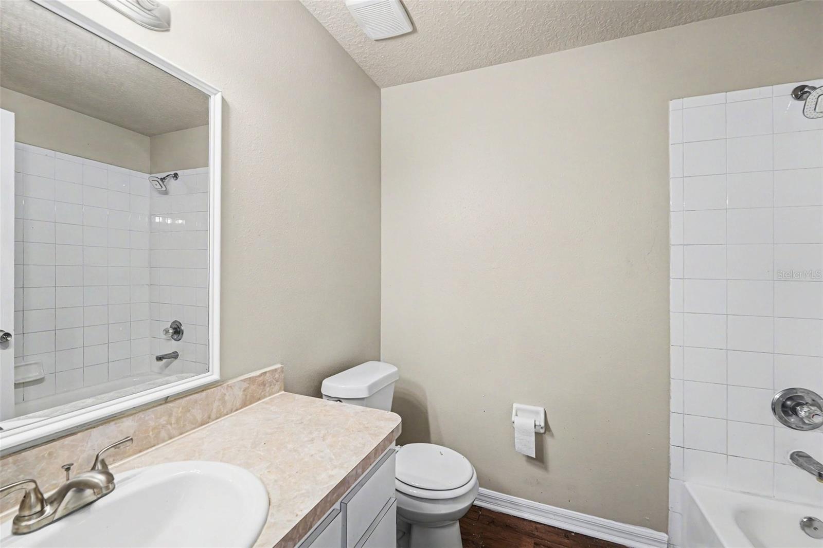 1602 E NORTH BAY ST, TAMPA, FL, 33610