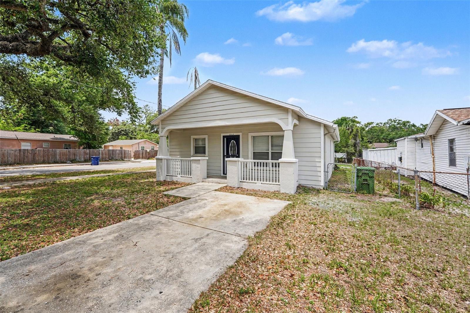1602 E NORTH BAY ST, TAMPA, FL, 33610