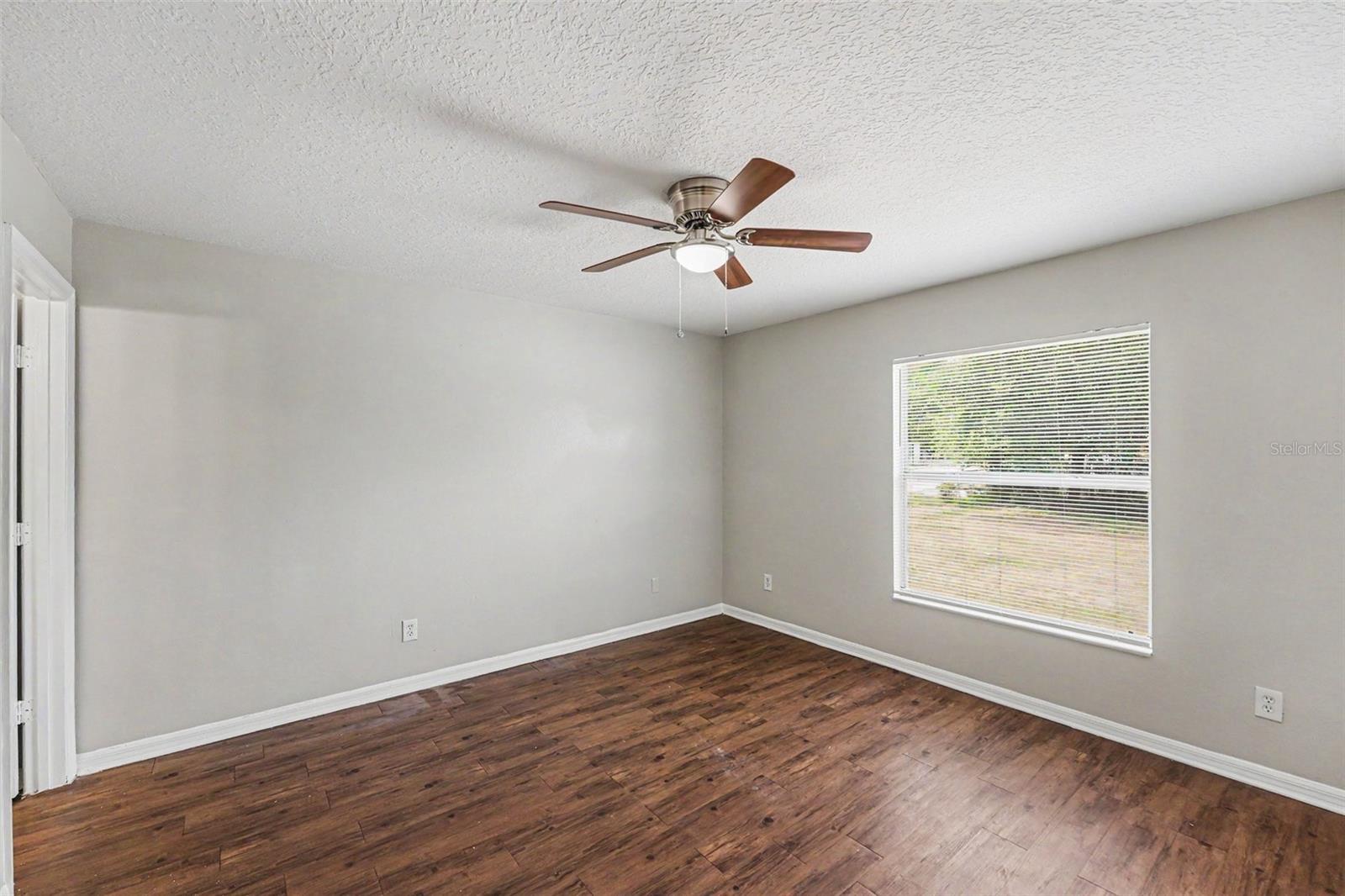 1602 E NORTH BAY ST, TAMPA, FL, 33610