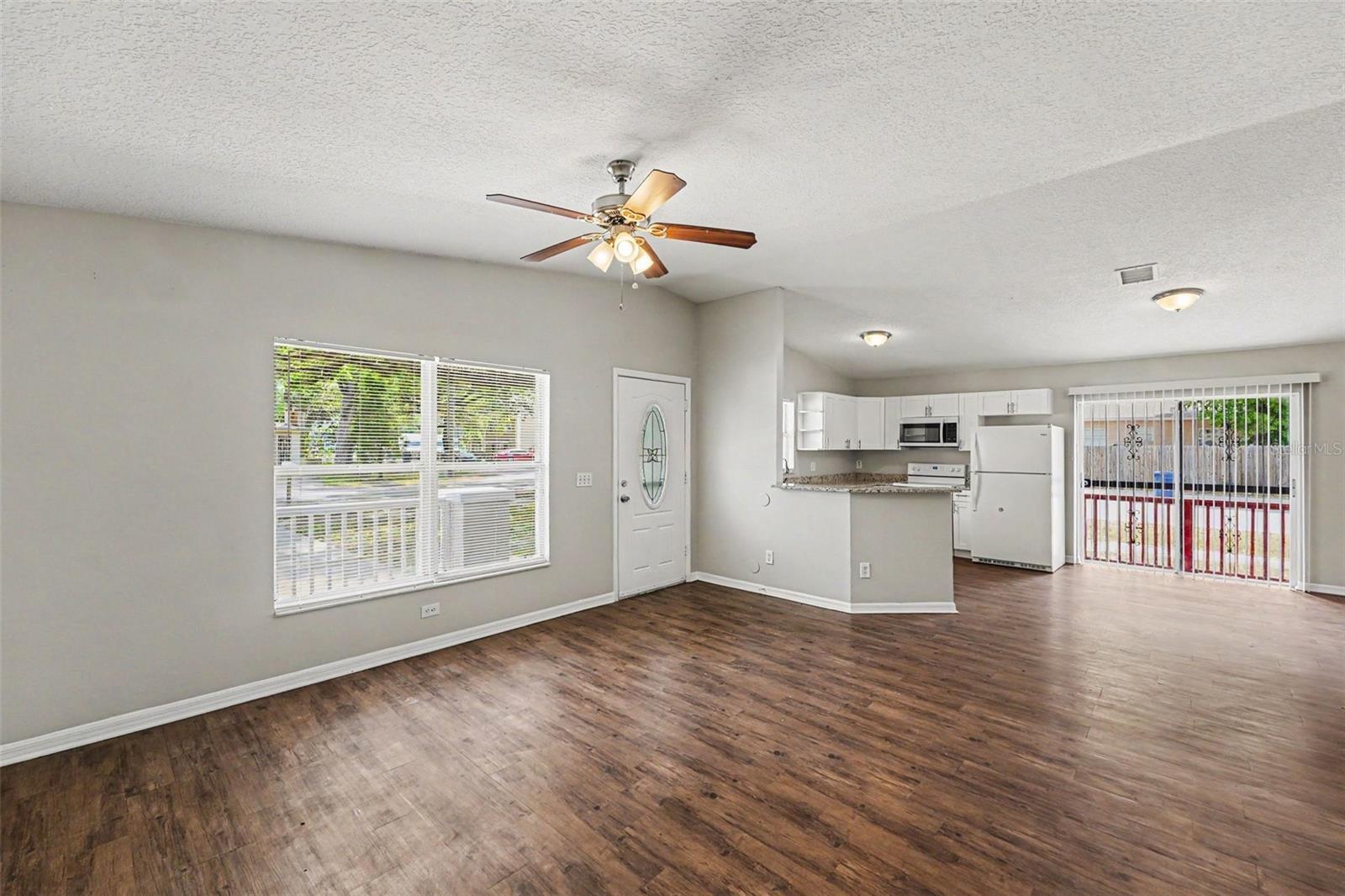 1602 E NORTH BAY ST, TAMPA, FL, 33610
