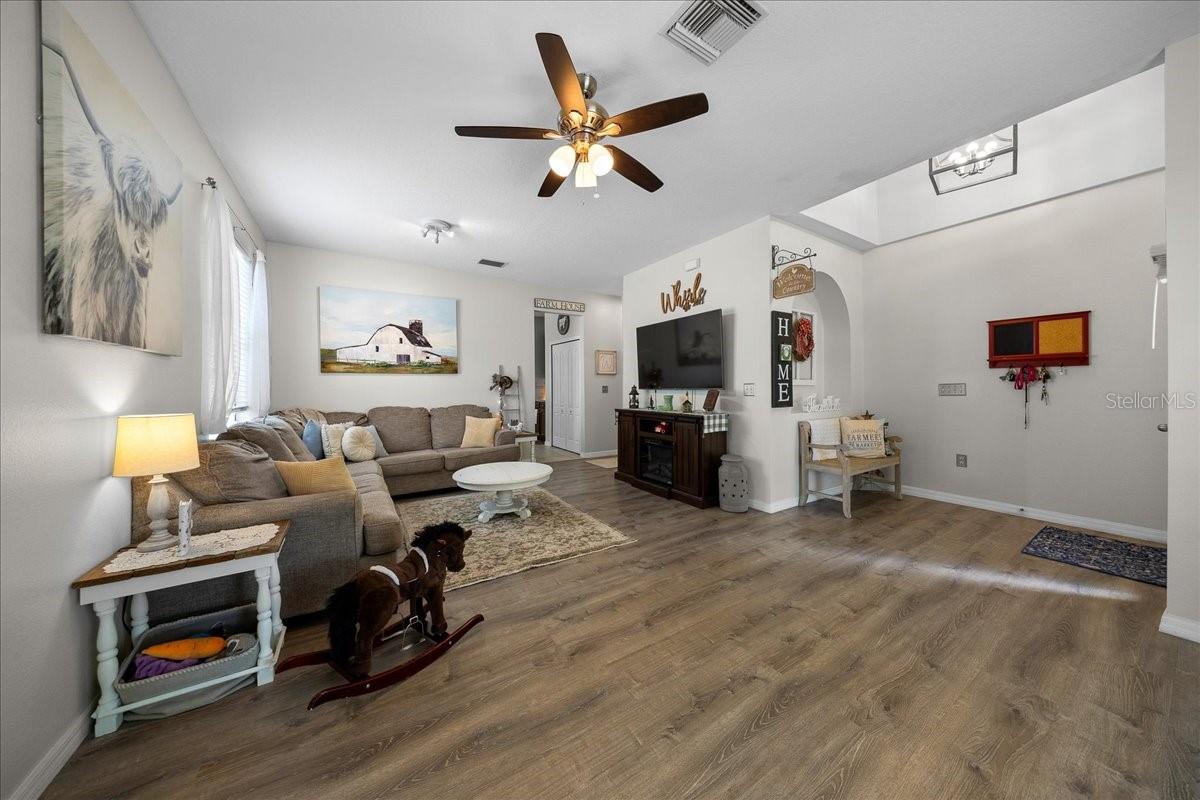12044 COLONY LAKES BLVD, NEW PORT RICHEY, FL, 34654