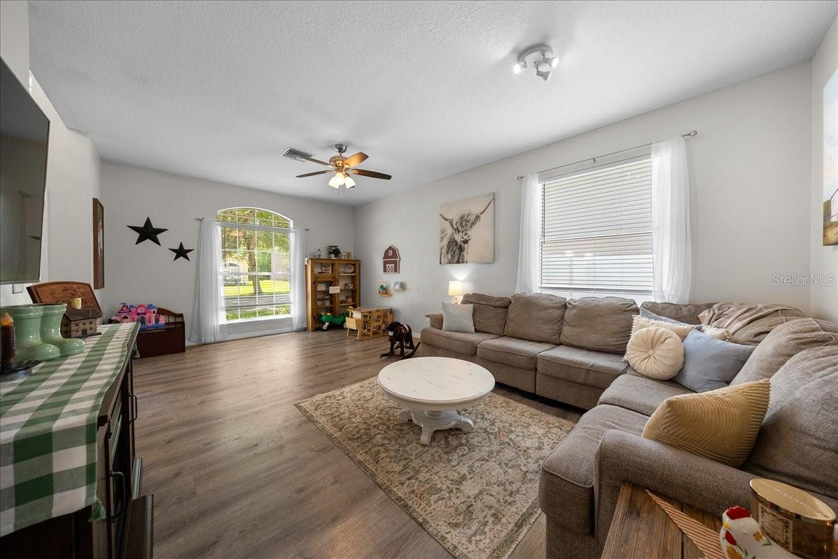 12044 COLONY LAKES BLVD, NEW PORT RICHEY, FL, 34654