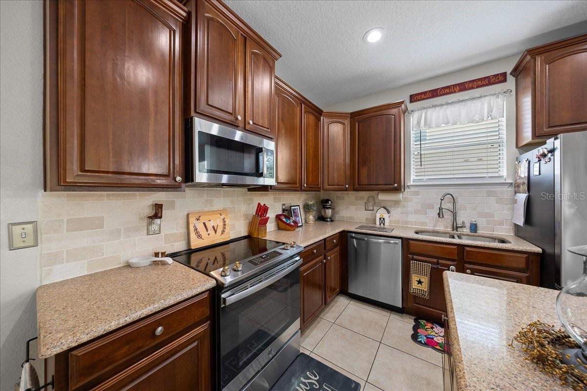 12044 COLONY LAKES BLVD, NEW PORT RICHEY, FL, 34654