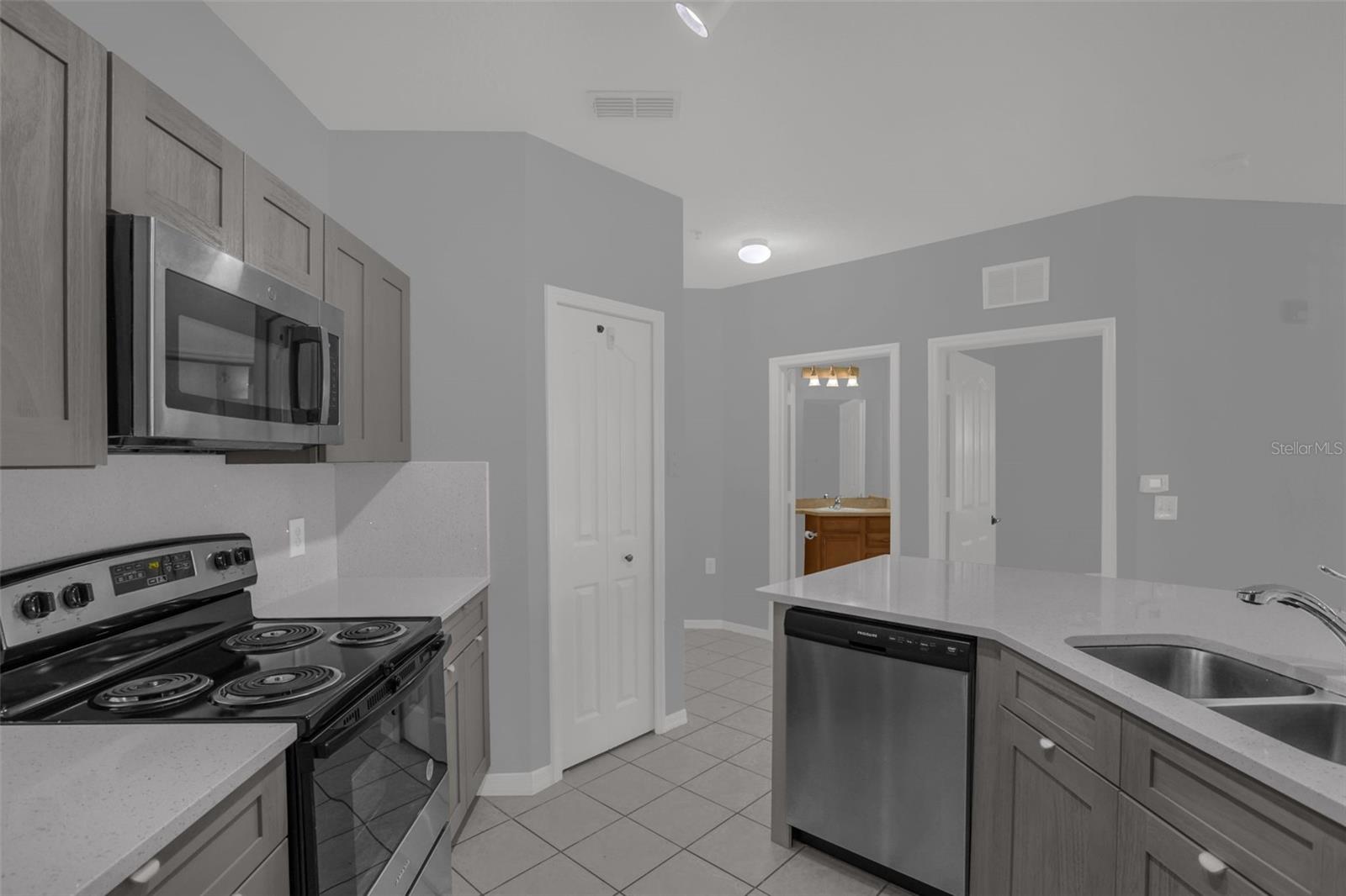 6177 METROWEST BLVD #101, ORLANDO, FL, 32835