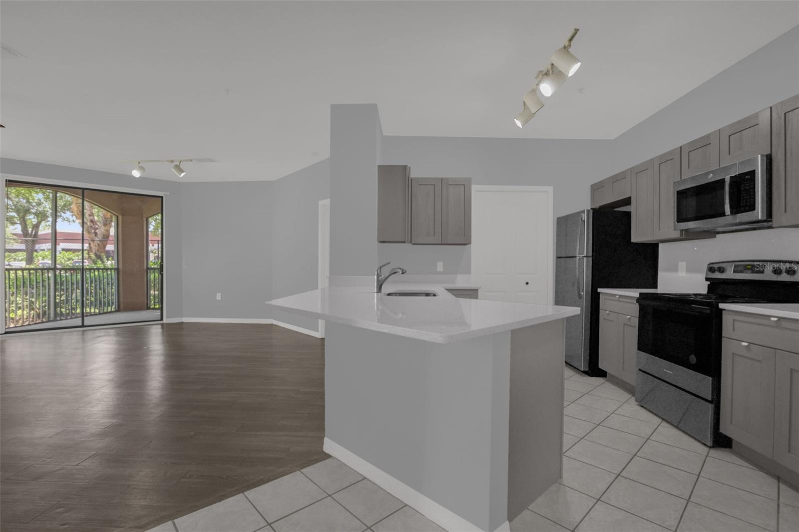 6177 METROWEST BLVD #101, ORLANDO, FL, 32835