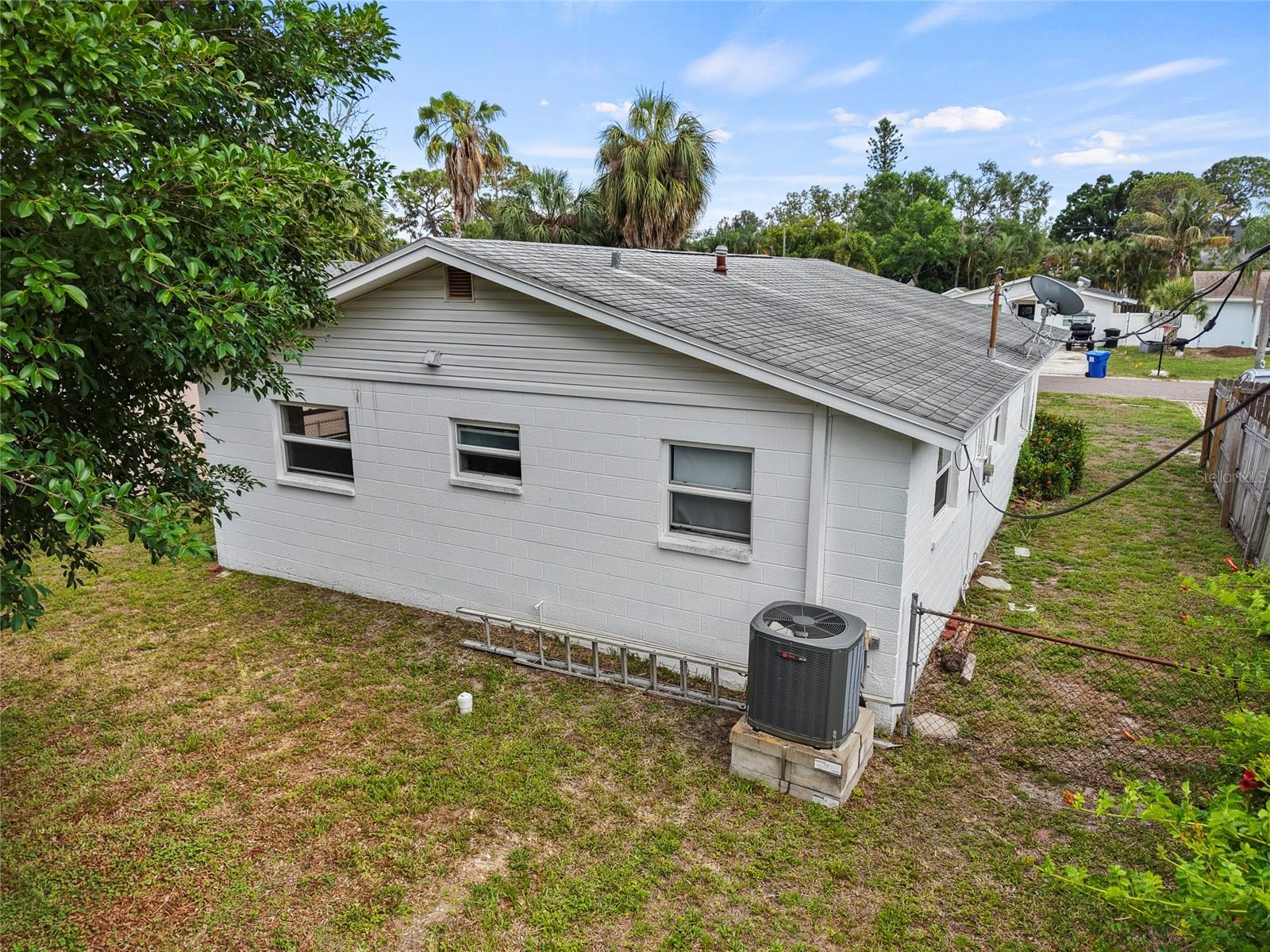 1735 MISSISSIPPI AVE NE, ST PETERSBURG, FL, 33703