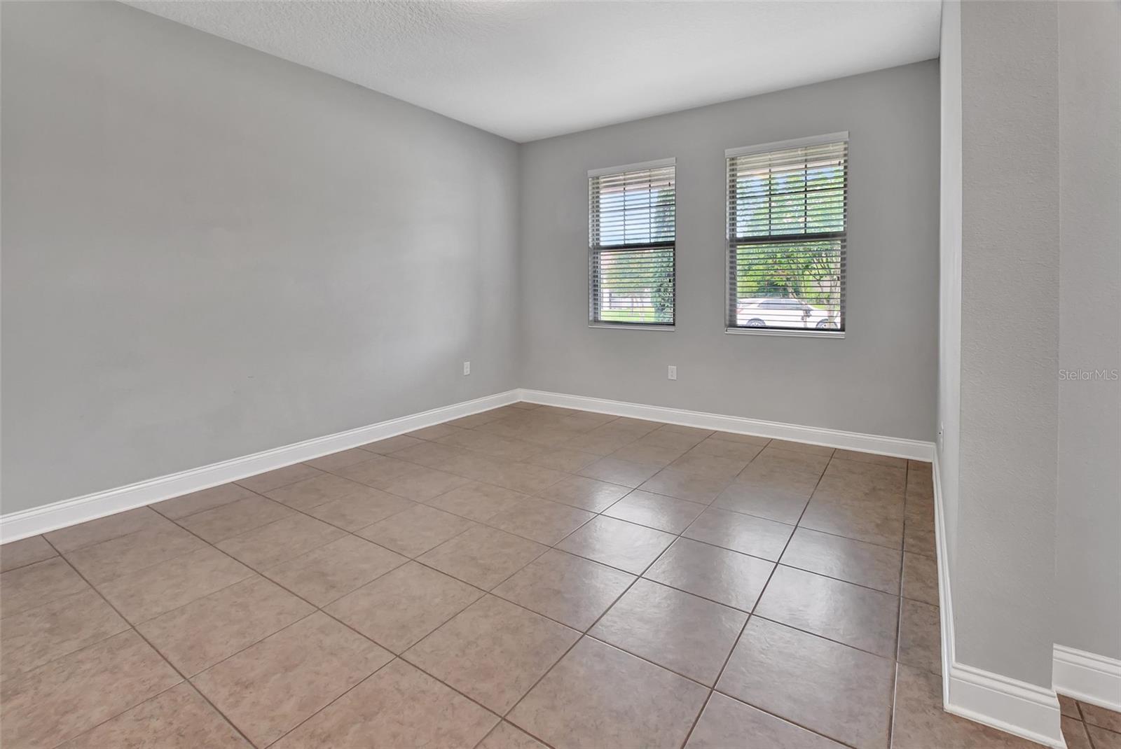 175 ANCONA AVE, DEBARY, FL, 32713