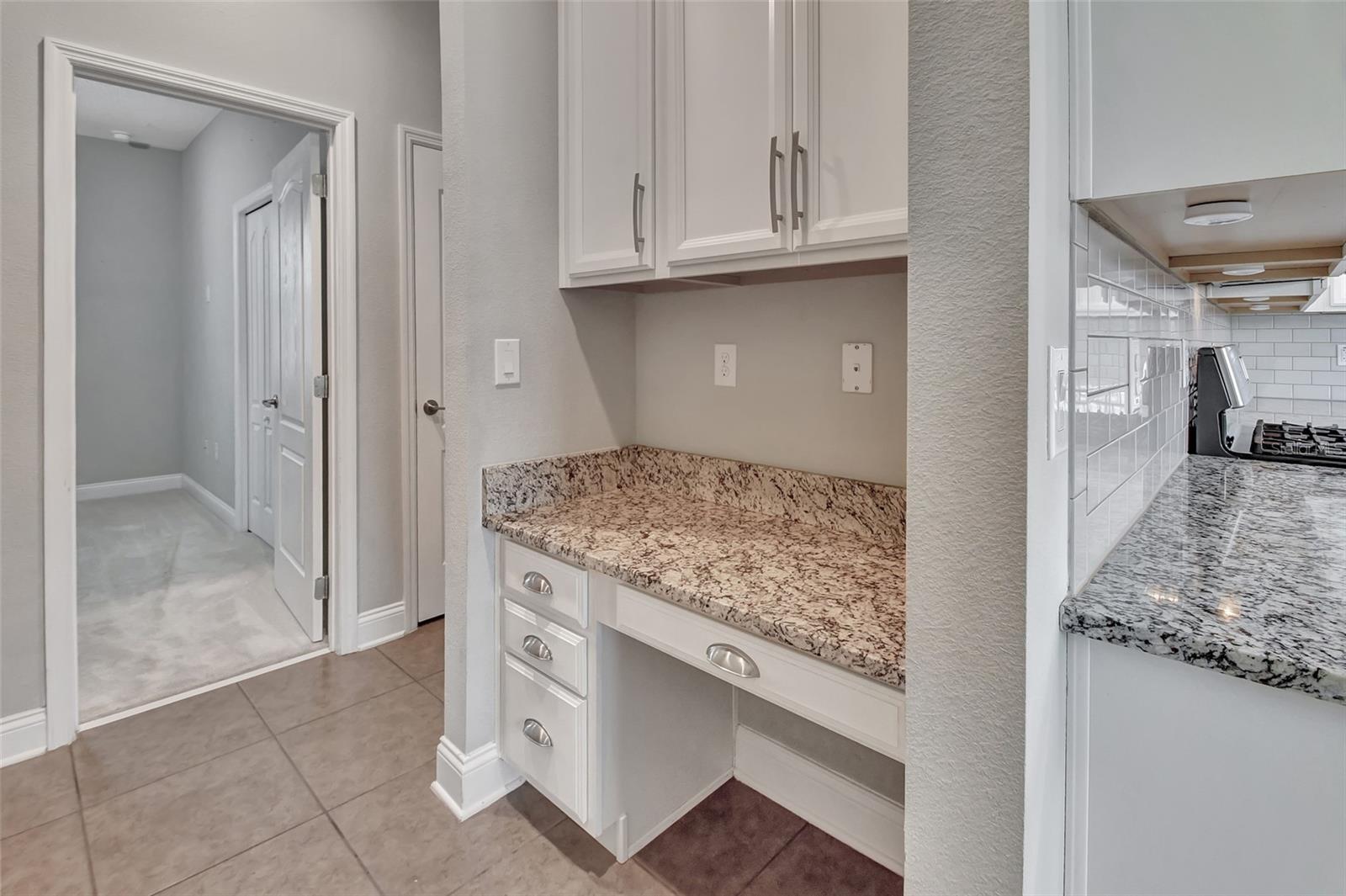 175 ANCONA AVE, DEBARY, FL, 32713