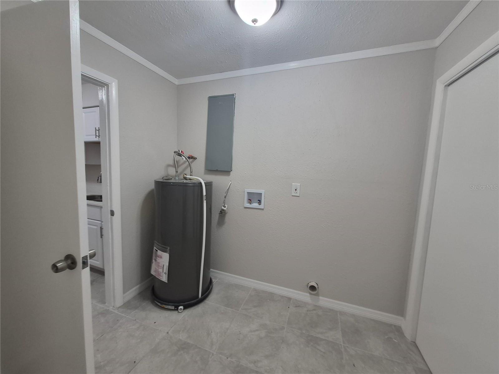 15 N WASHINGTON ST, BEVERLY HILLS, FL, 34465