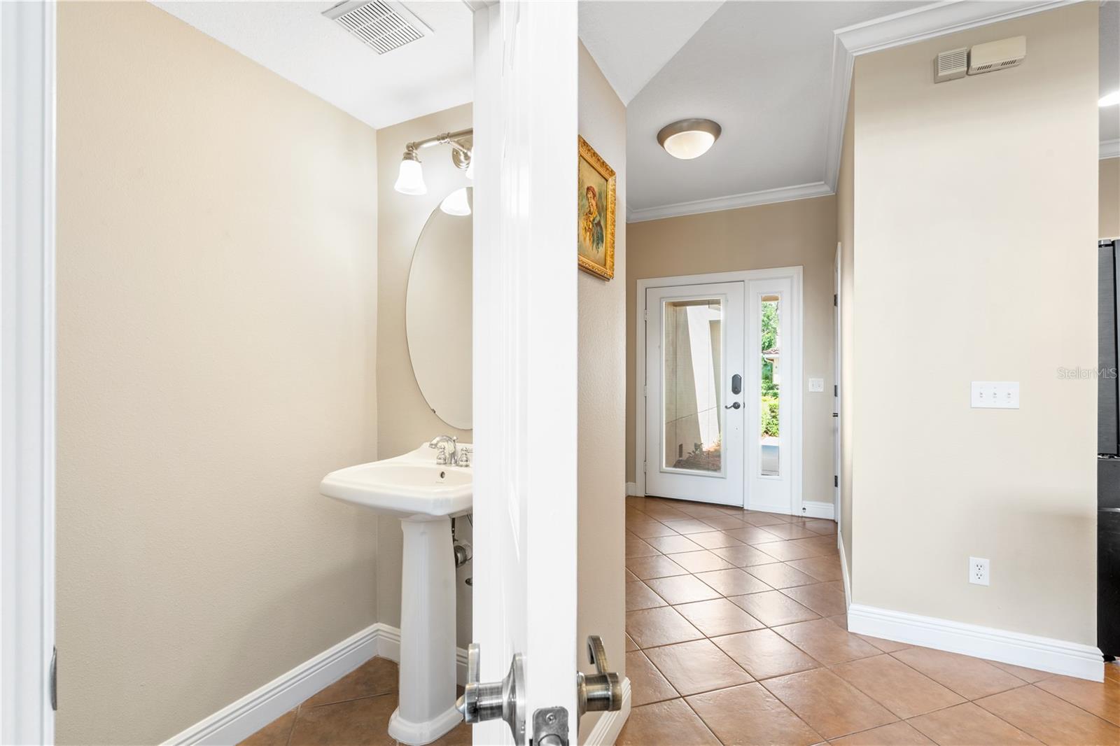210 VALENCIA CIR, ST PETERSBURG, FL, 33716