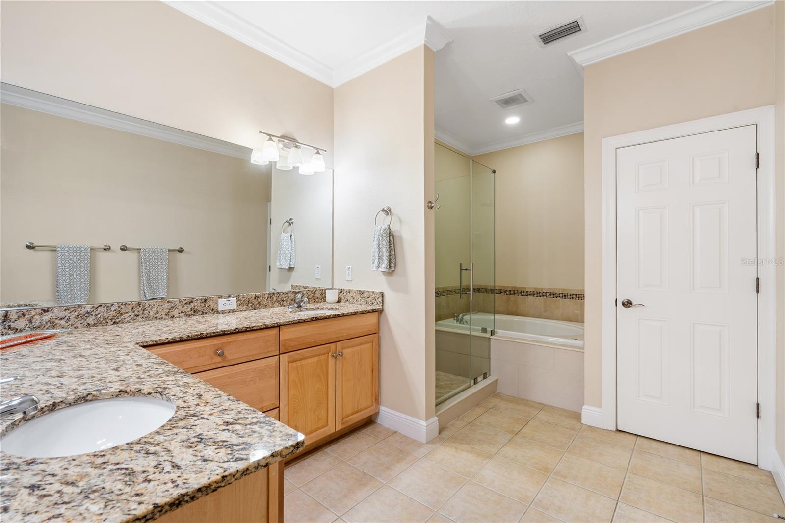 210 VALENCIA CIR, ST PETERSBURG, FL, 33716