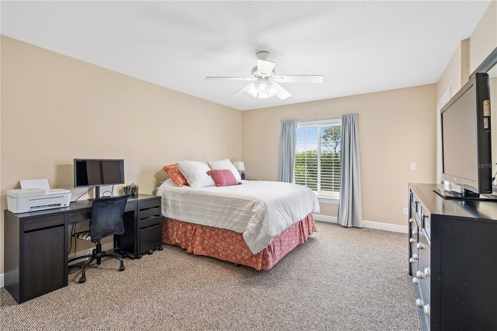210 VALENCIA CIR, ST PETERSBURG, FL, 33716
