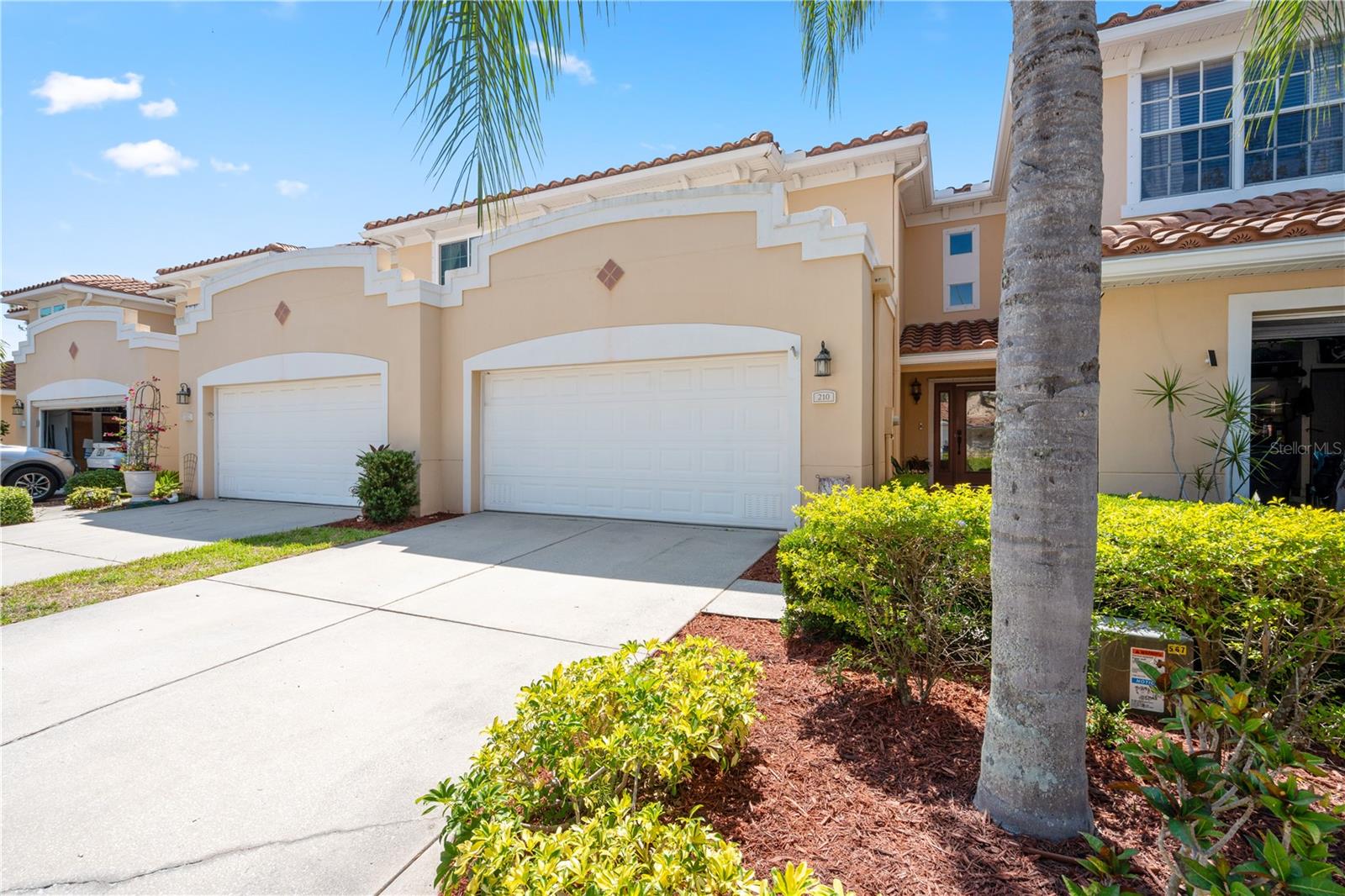 210 VALENCIA CIR, ST PETERSBURG, FL, 33716