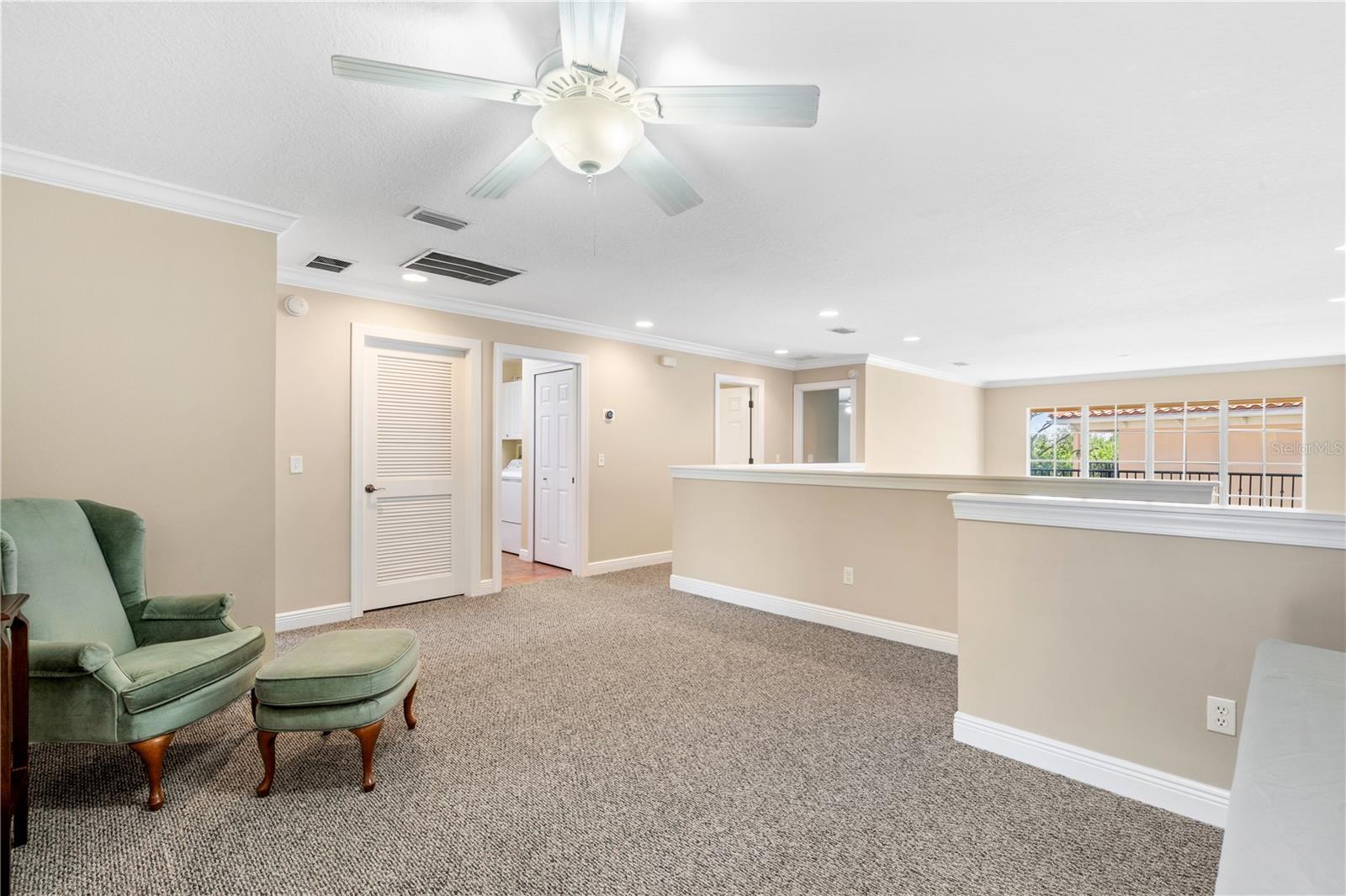 210 VALENCIA CIR, ST PETERSBURG, FL, 33716