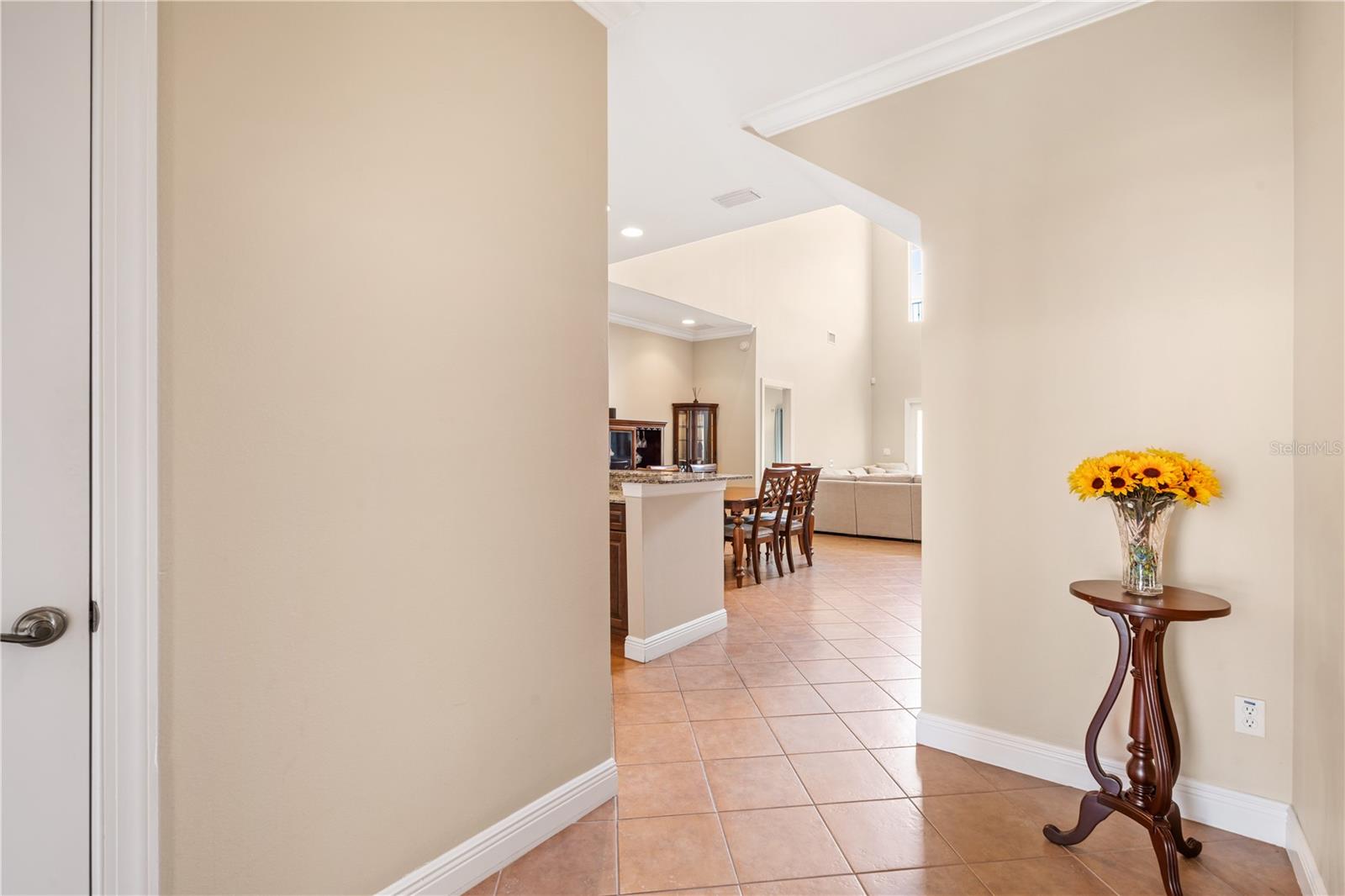 210 VALENCIA CIR, ST PETERSBURG, FL, 33716