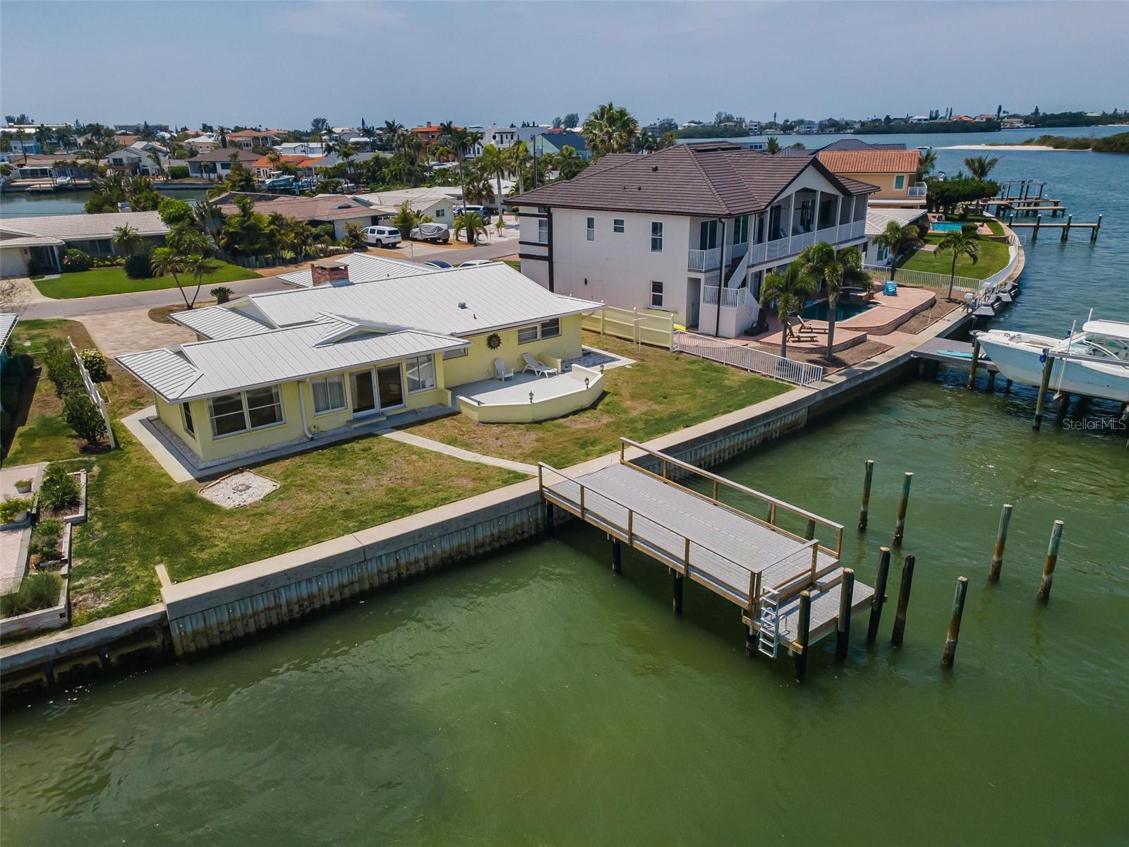 516 HARBOR DR N, INDIAN ROCKS BEACH, FL, 33785