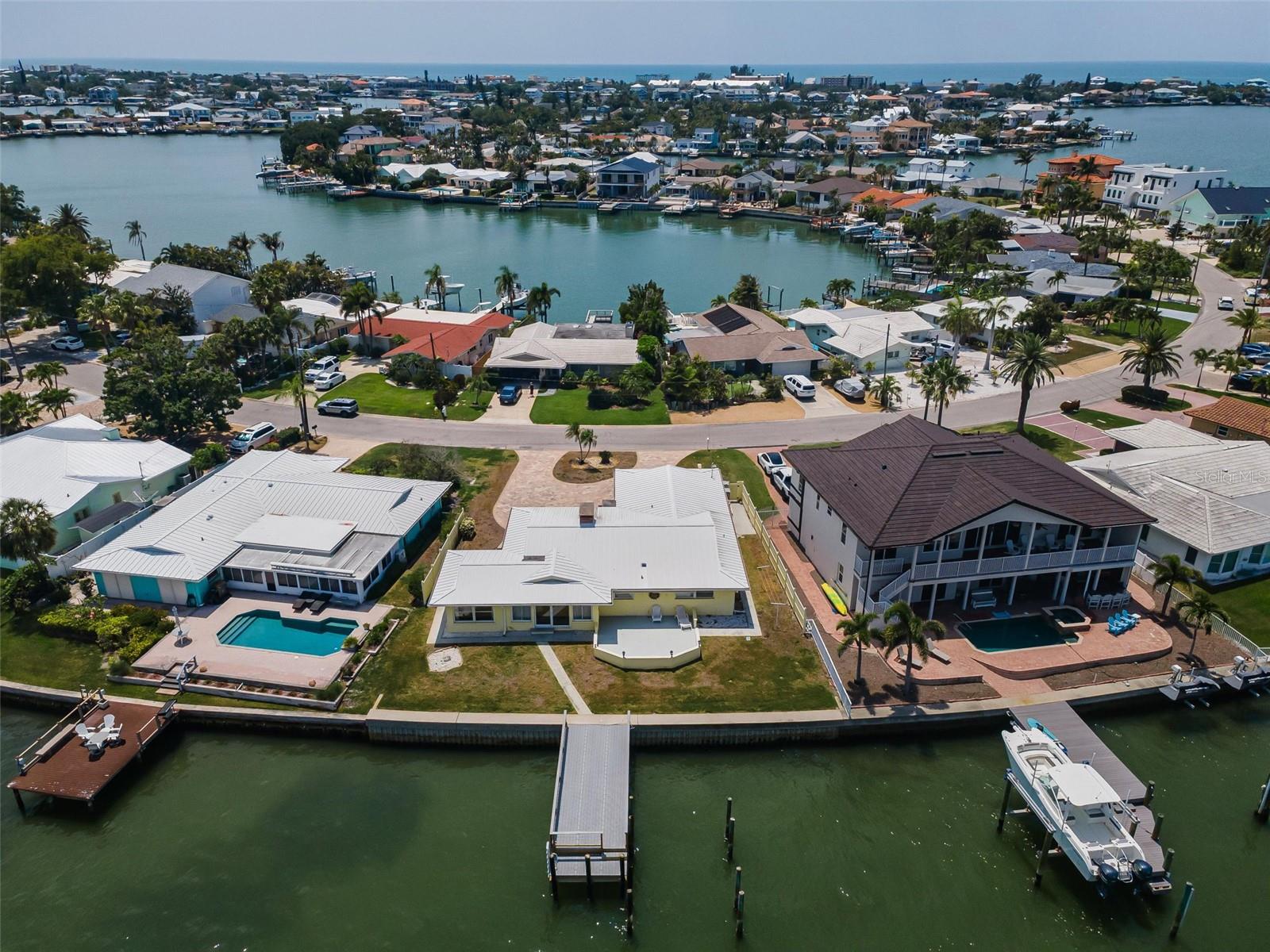 516 HARBOR DR N, INDIAN ROCKS BEACH, FL, 33785