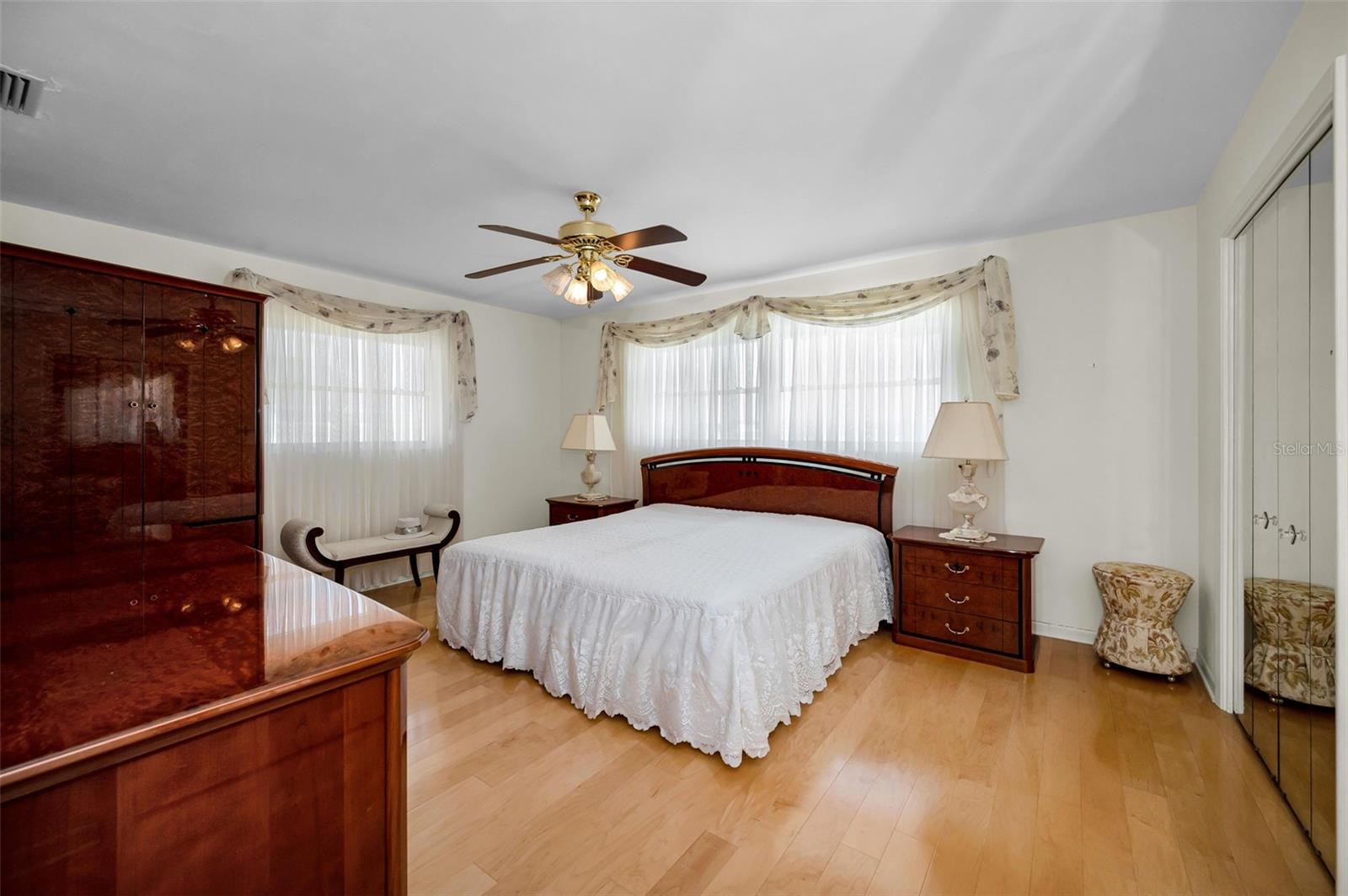 516 HARBOR DR N, INDIAN ROCKS BEACH, FL, 33785