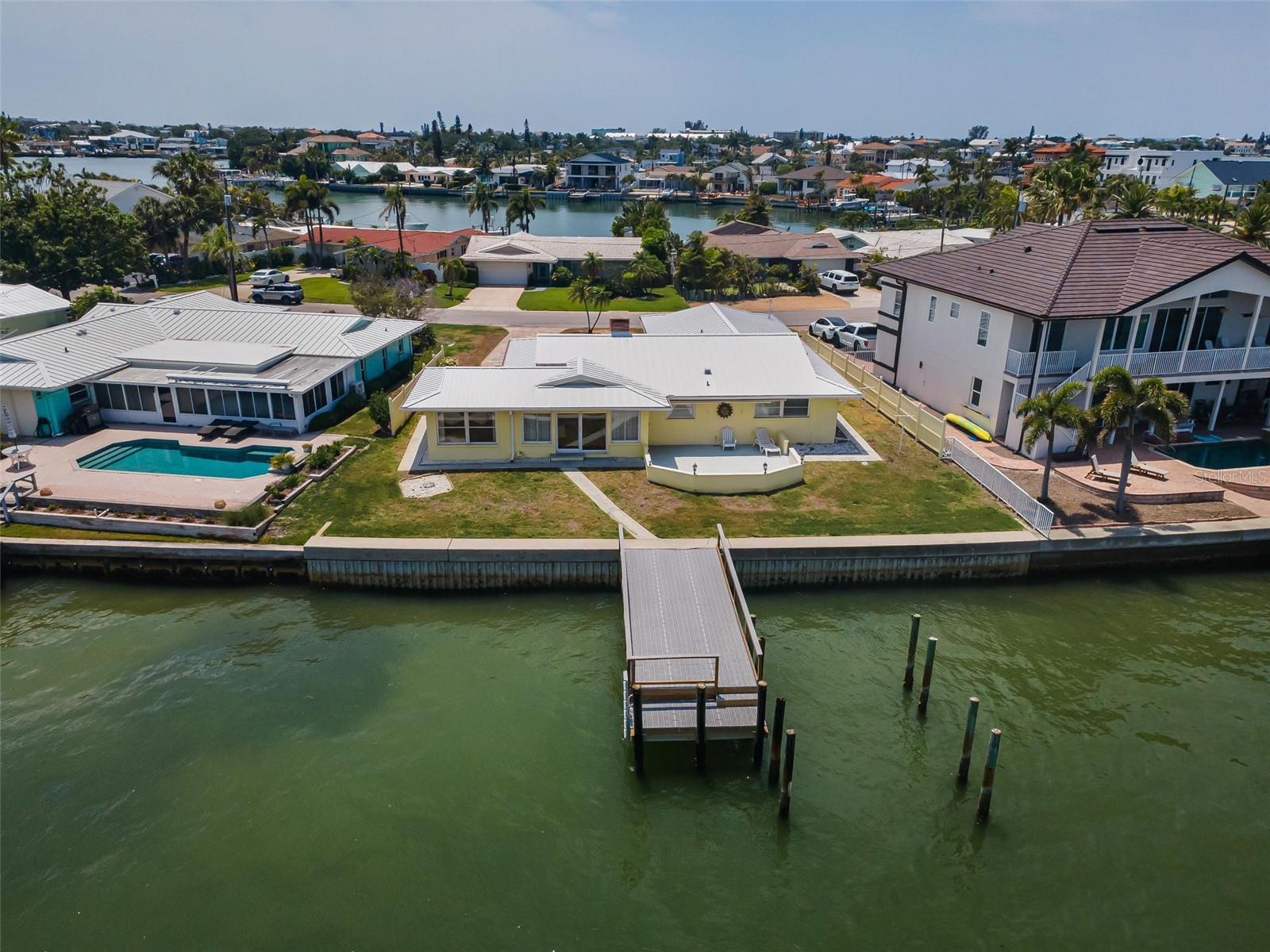516 HARBOR DR N, INDIAN ROCKS BEACH, FL, 33785