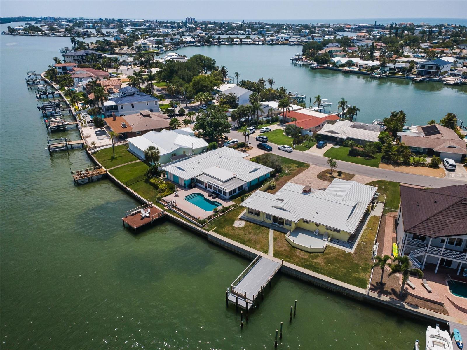 516 HARBOR DR N, INDIAN ROCKS BEACH, FL, 33785