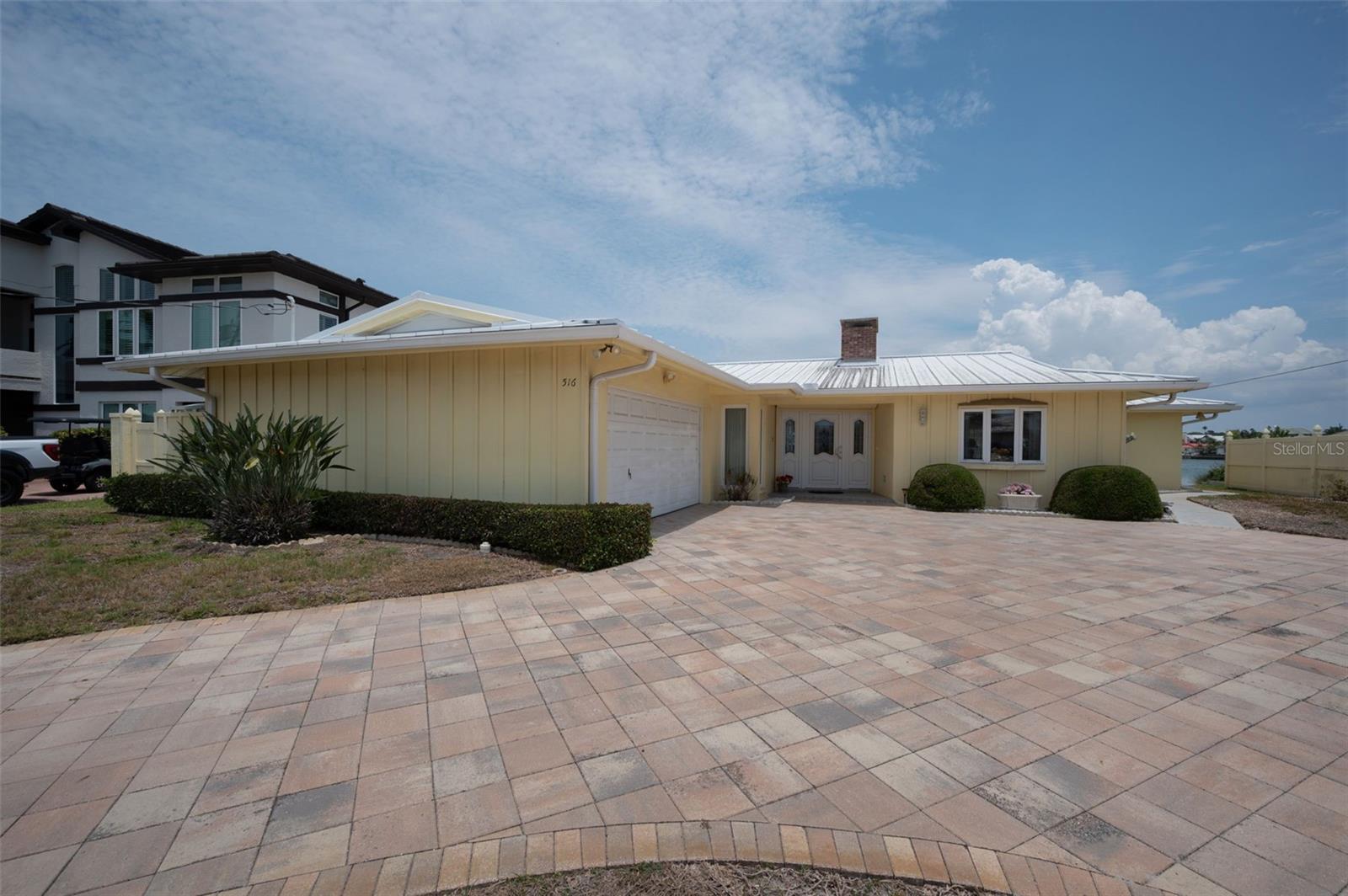 516 HARBOR DR N, INDIAN ROCKS BEACH, FL, 33785