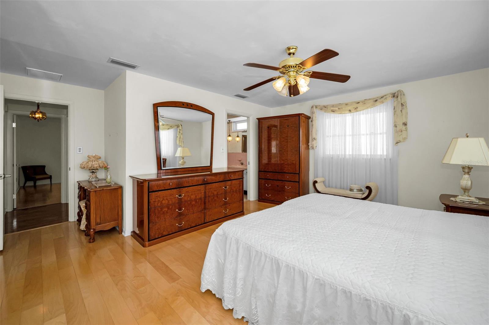 516 HARBOR DR N, INDIAN ROCKS BEACH, FL, 33785