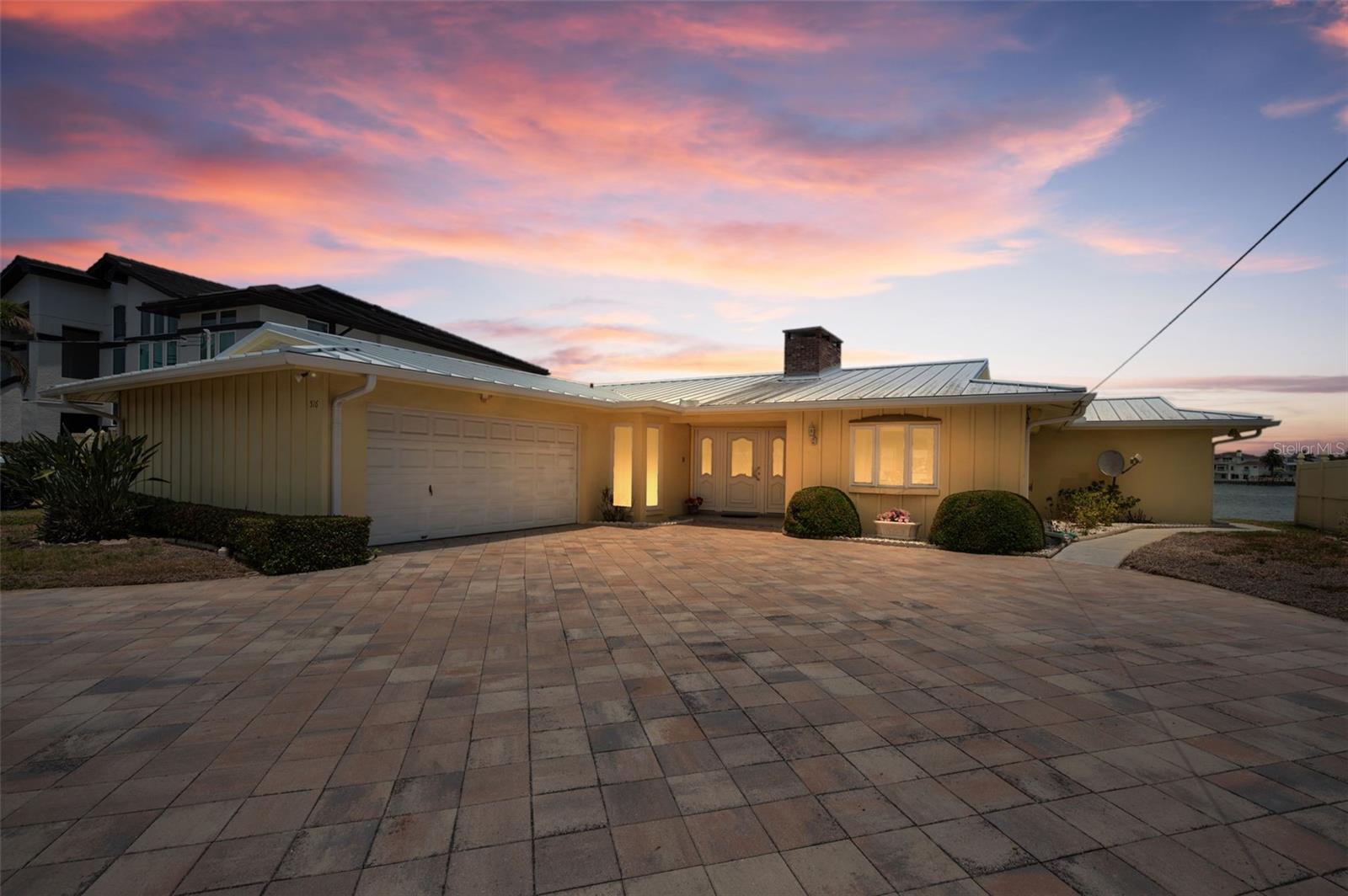 516 HARBOR DR N, INDIAN ROCKS BEACH, FL, 33785