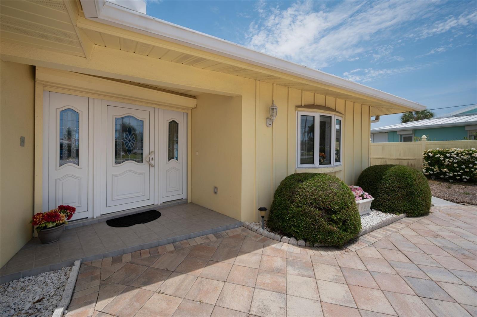 516 HARBOR DR N, INDIAN ROCKS BEACH, FL, 33785