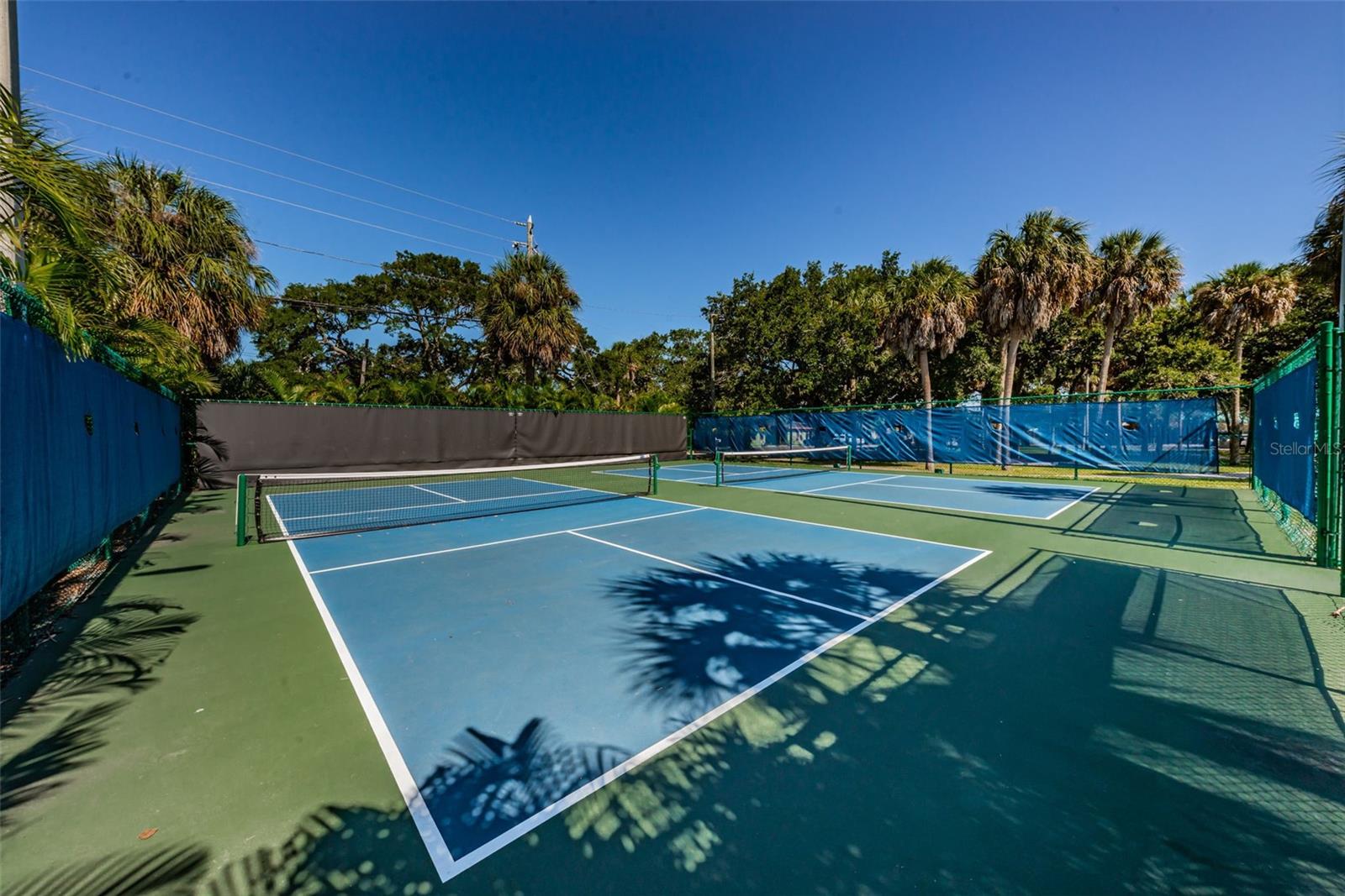 516 HARBOR DR N, INDIAN ROCKS BEACH, FL, 33785
