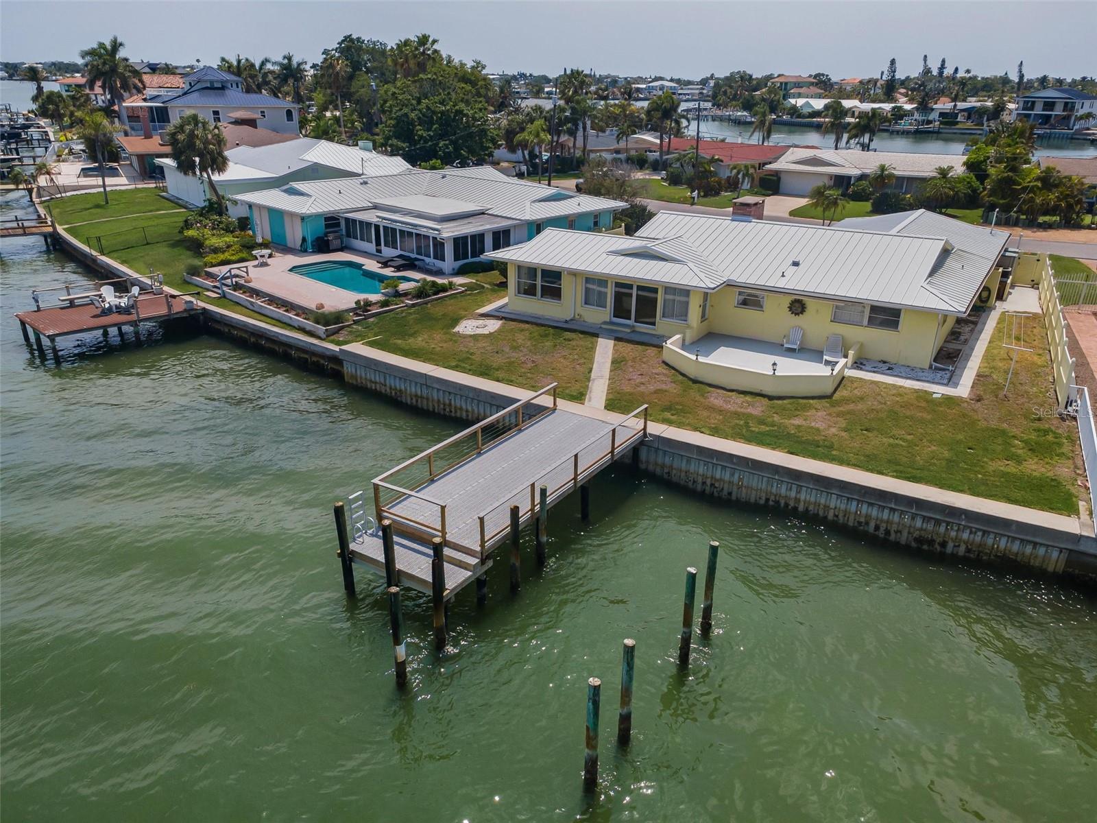 516 HARBOR DR N, INDIAN ROCKS BEACH, FL, 33785