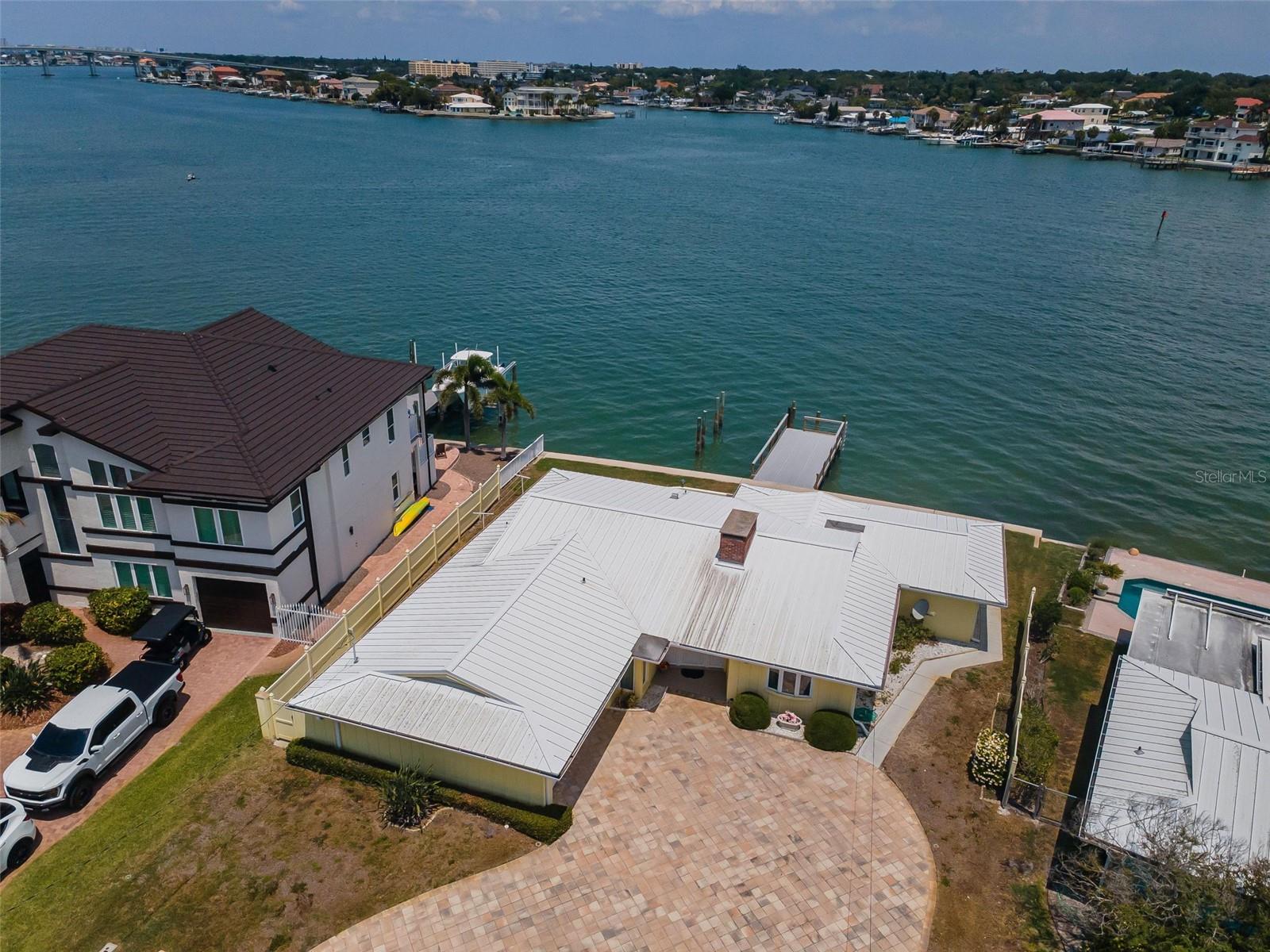 516 HARBOR DR N, INDIAN ROCKS BEACH, FL, 33785