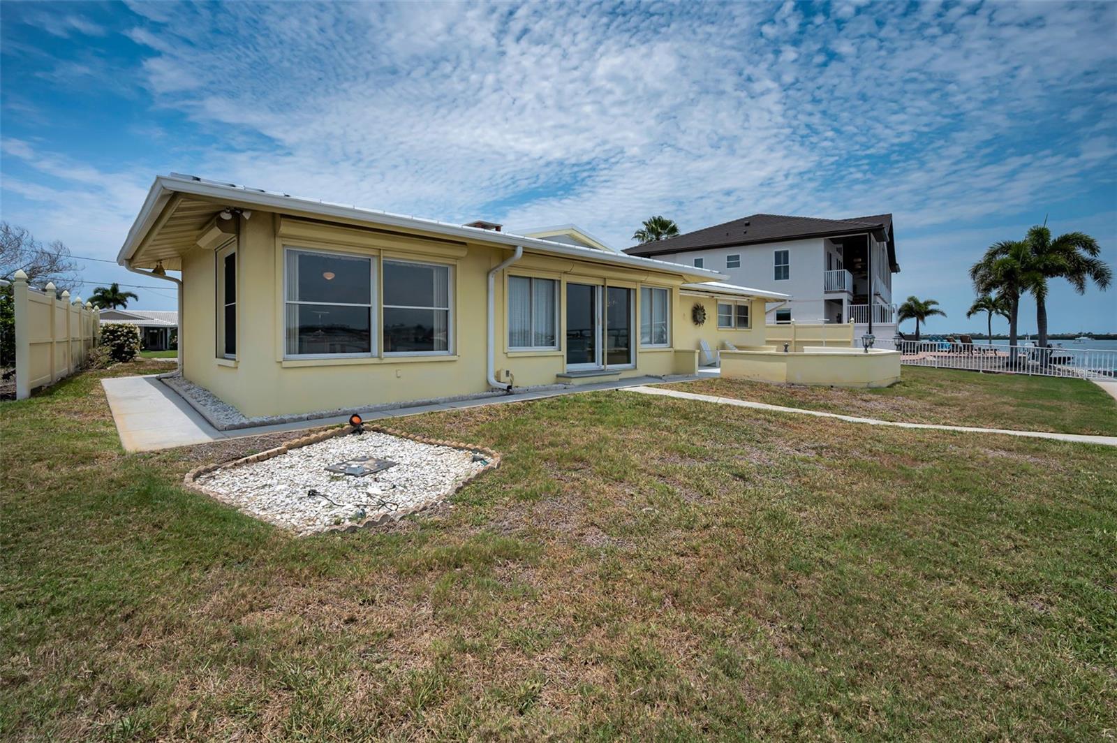 516 HARBOR DR N, INDIAN ROCKS BEACH, FL, 33785