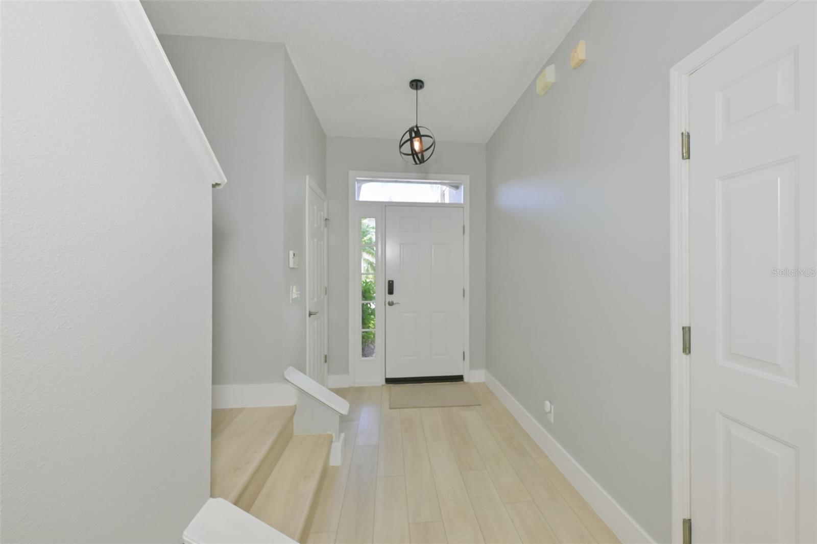 671 VALLANCE WAY NE, ST PETERSBURG, FL, 33716