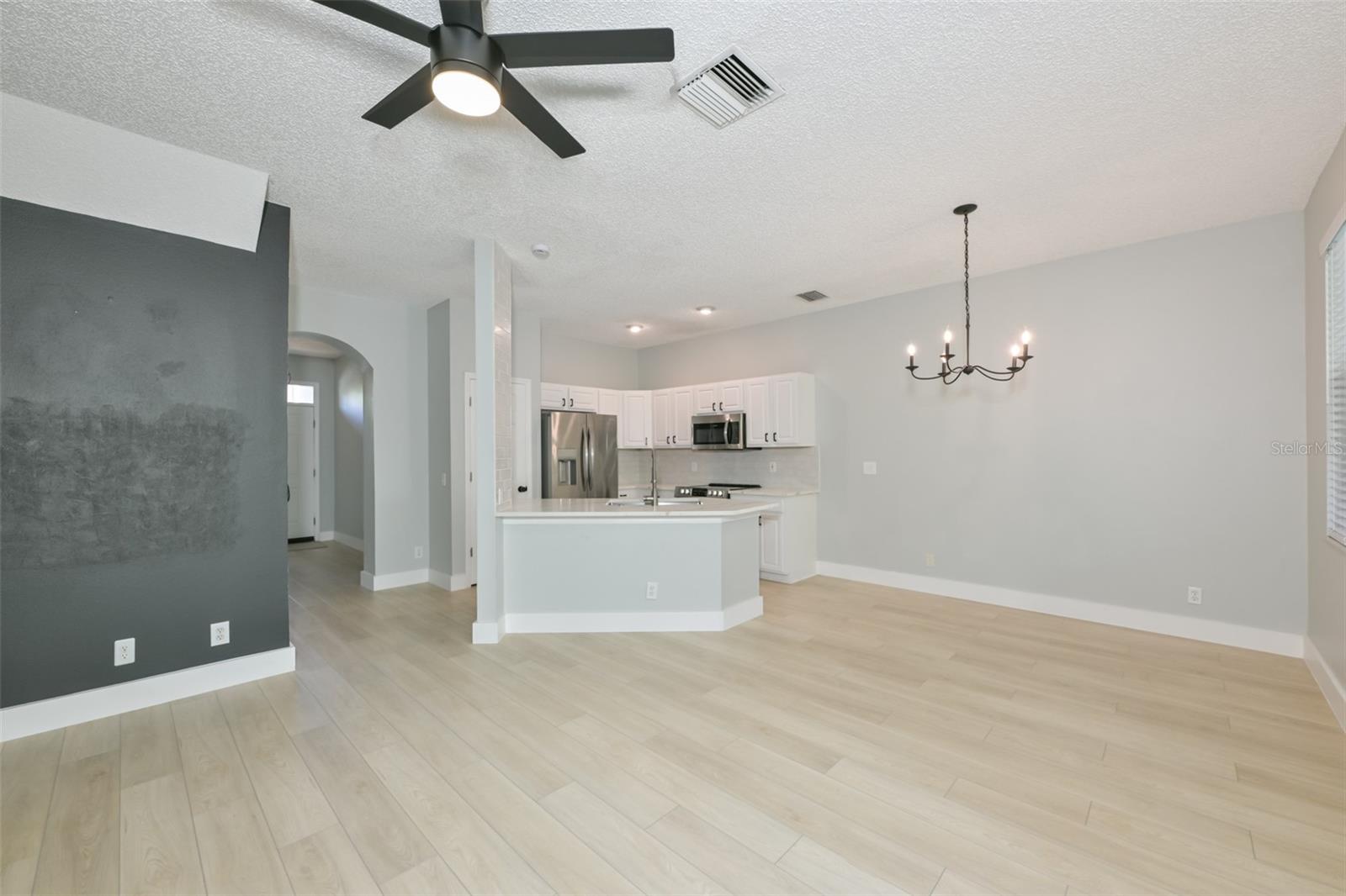 671 VALLANCE WAY NE, ST PETERSBURG, FL, 33716
