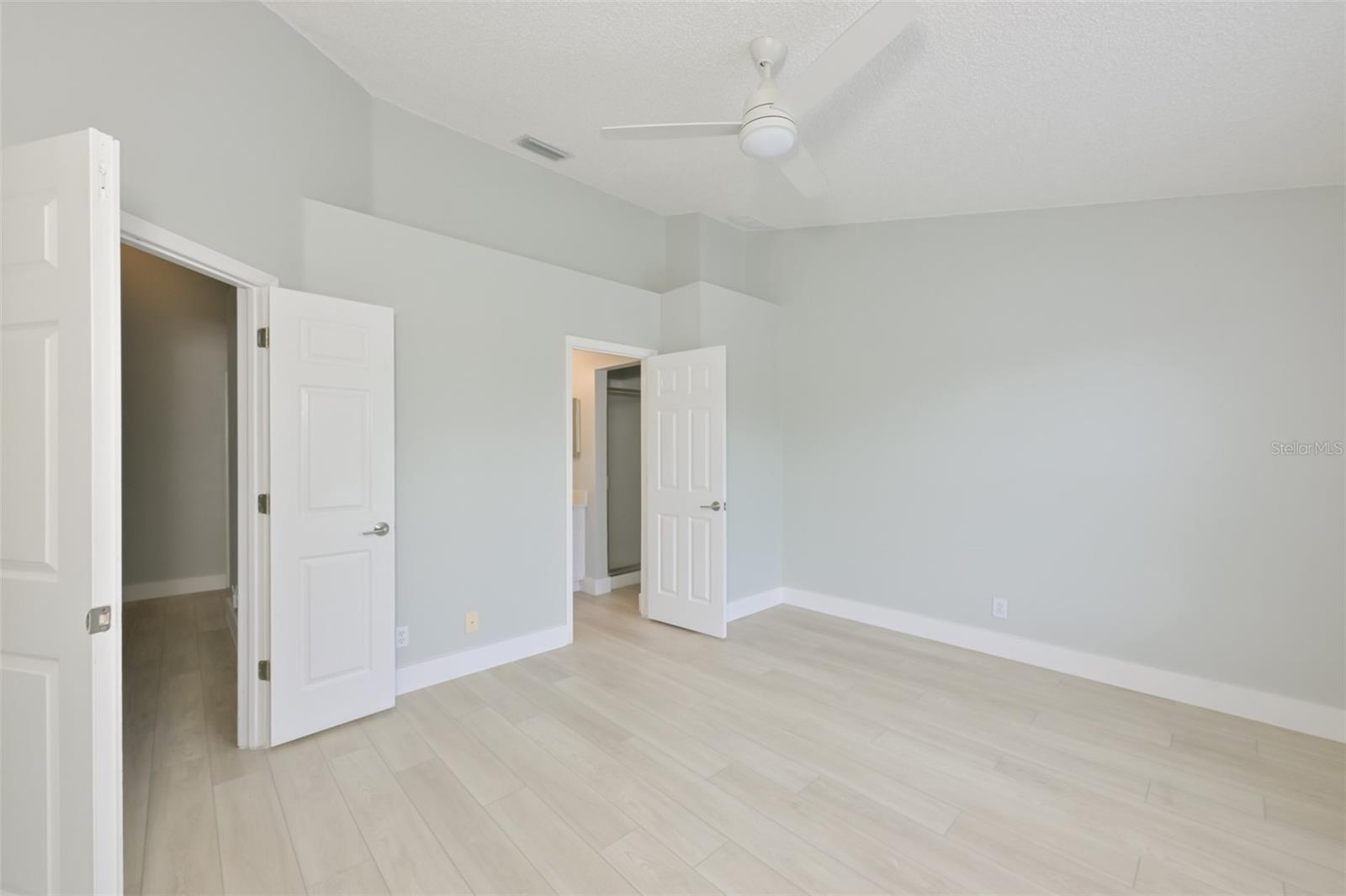 671 VALLANCE WAY NE, ST PETERSBURG, FL, 33716