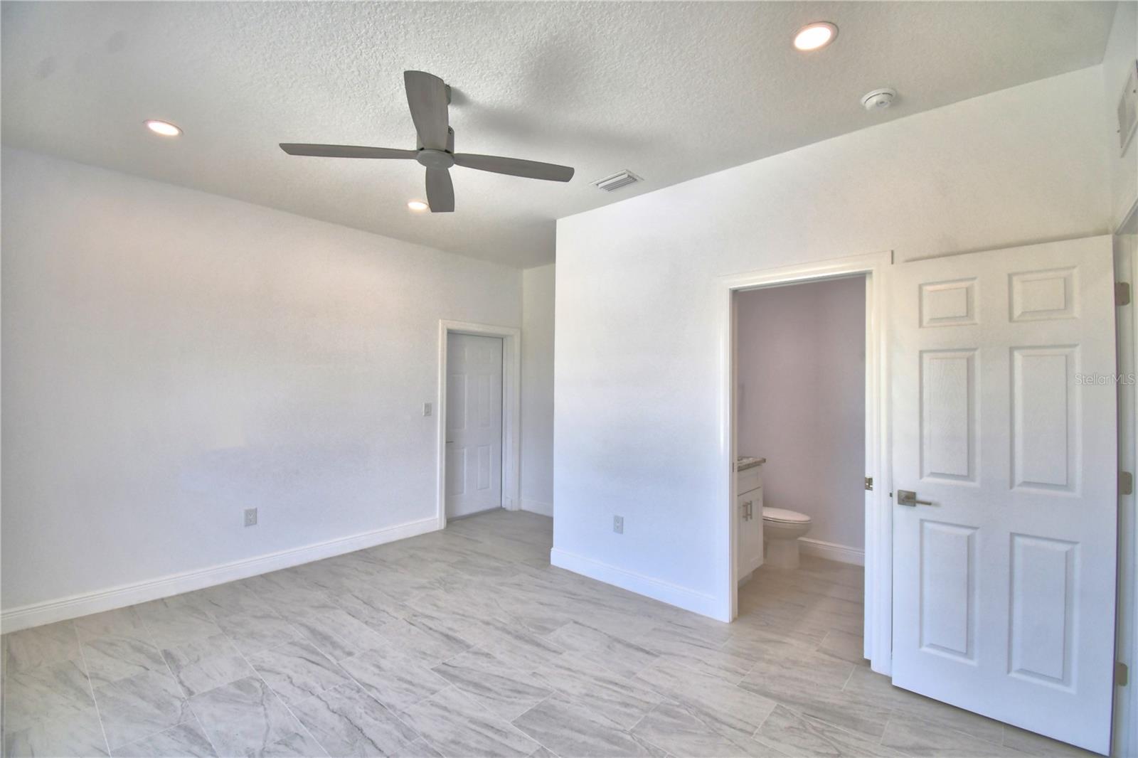 7951 SARASOTA DR #A, INDIAN LAKE ESTATES, FL, 33855