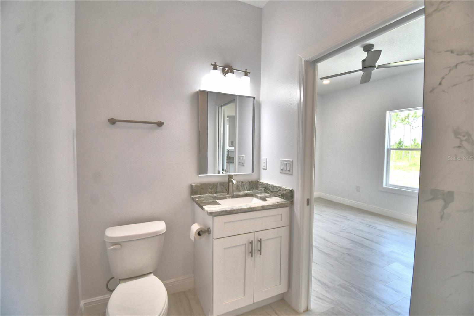 7951 SARASOTA DR #B, INDIAN LAKE ESTATES, FL, 33855