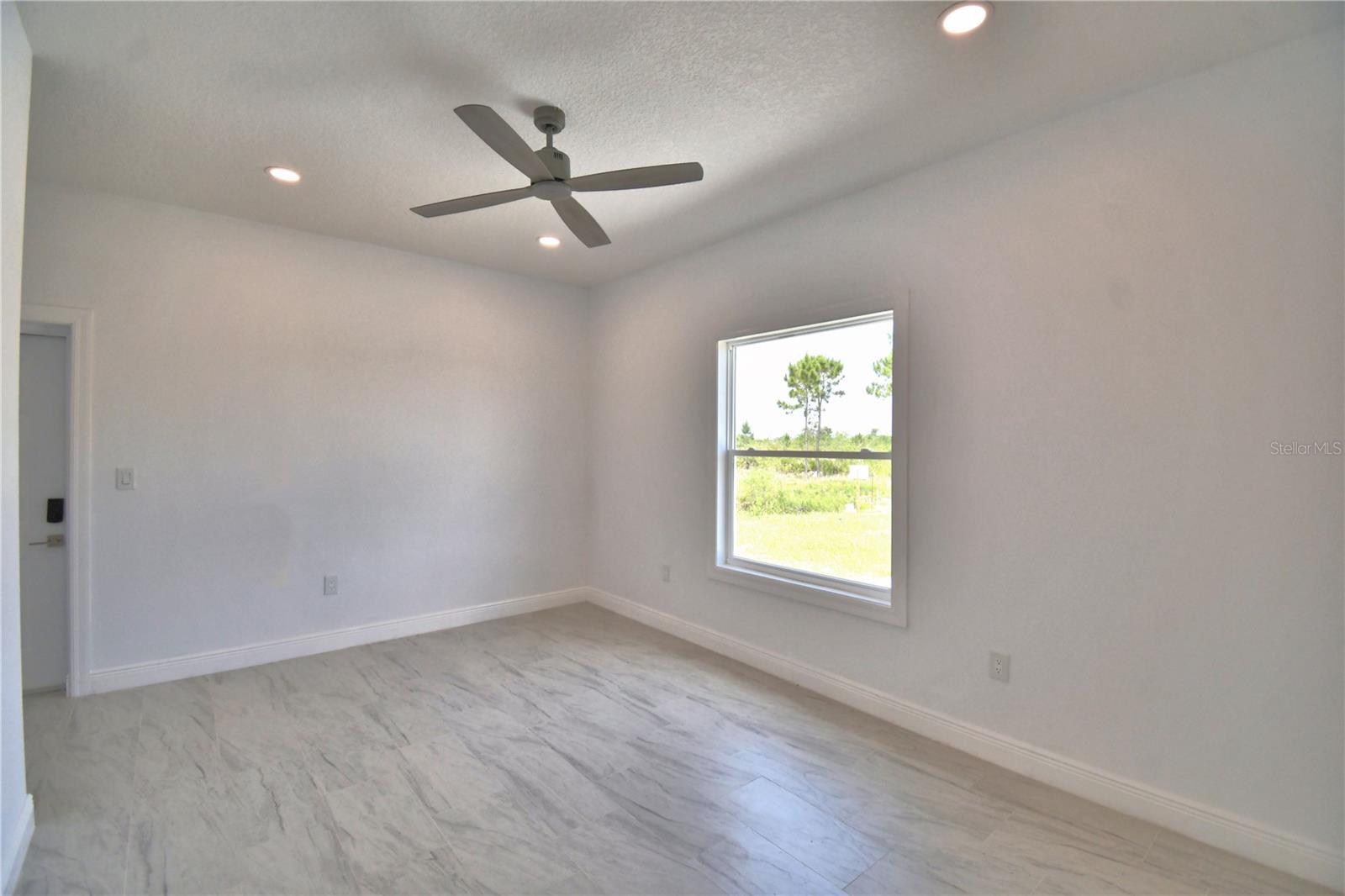 7951 SARASOTA DR #B, INDIAN LAKE ESTATES, FL, 33855