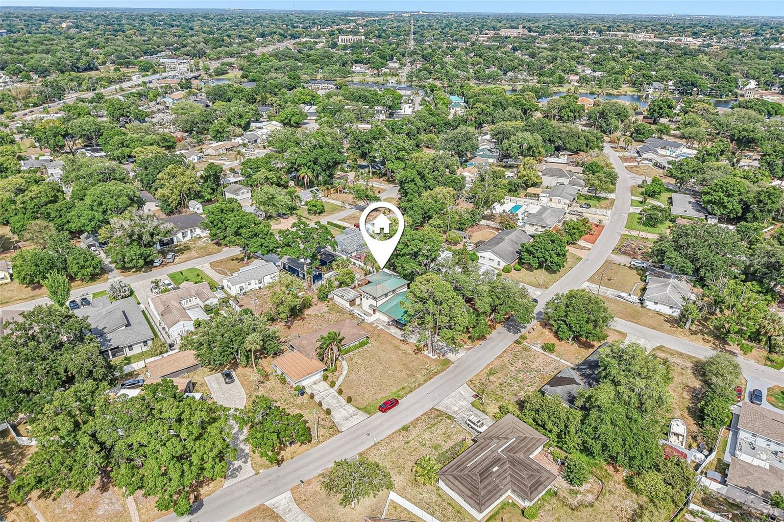 929 W BEACON AVE, TAMPA, FL, 33603