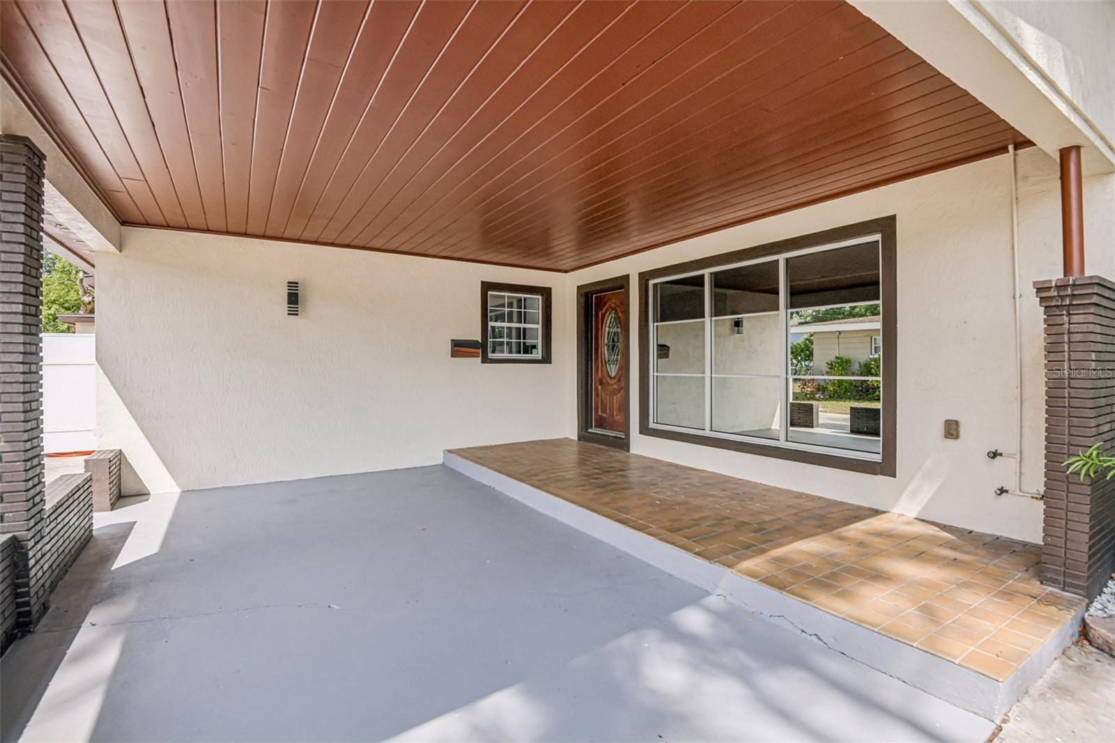 929 W BEACON AVE, TAMPA, FL, 33603